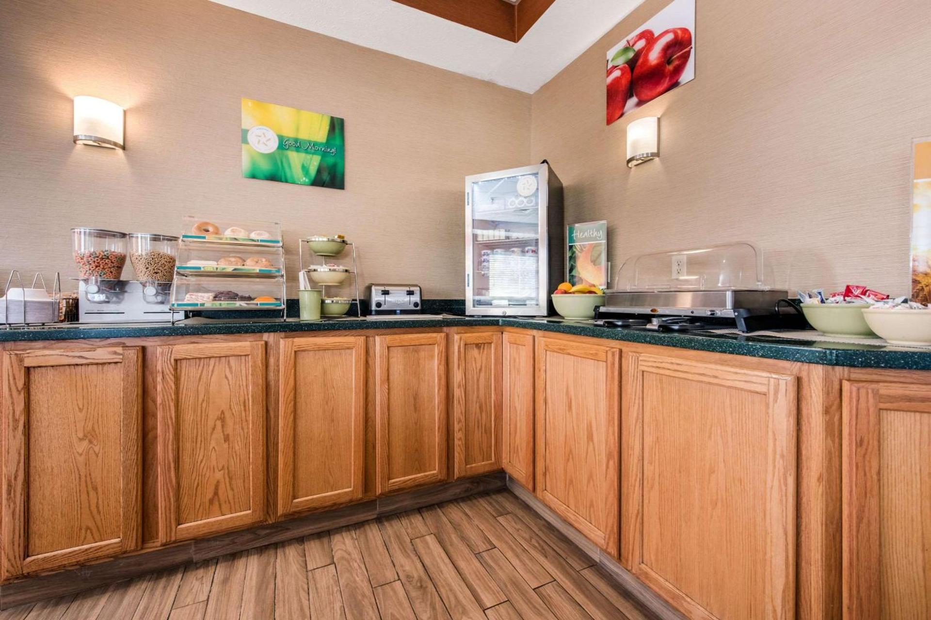 Quality Inn & Suites New Castle photo 19