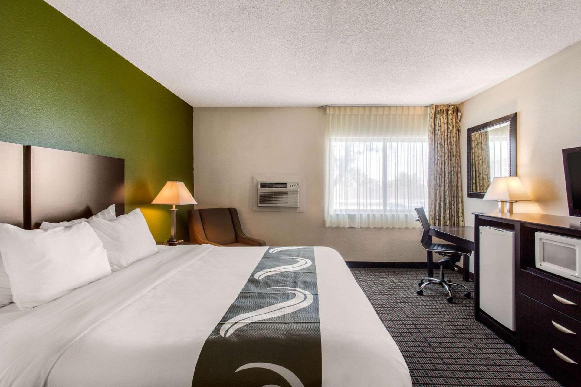 Quality Inn Stateline photo 24