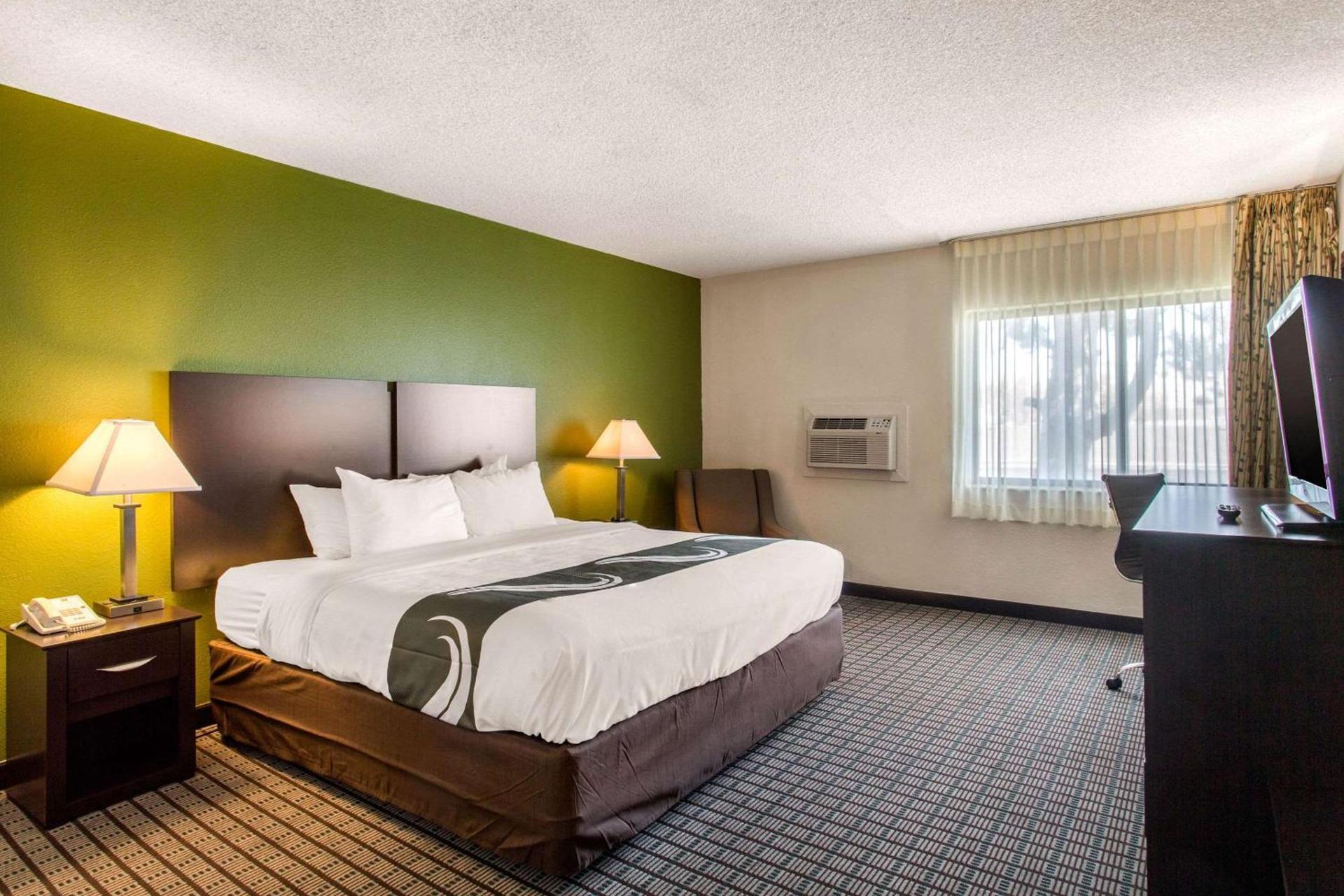 Quality Inn Stateline photo 23