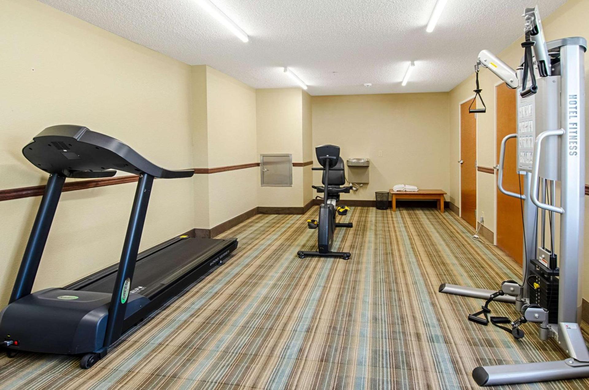 Quality Inn & Suites Bristol North photo 29
