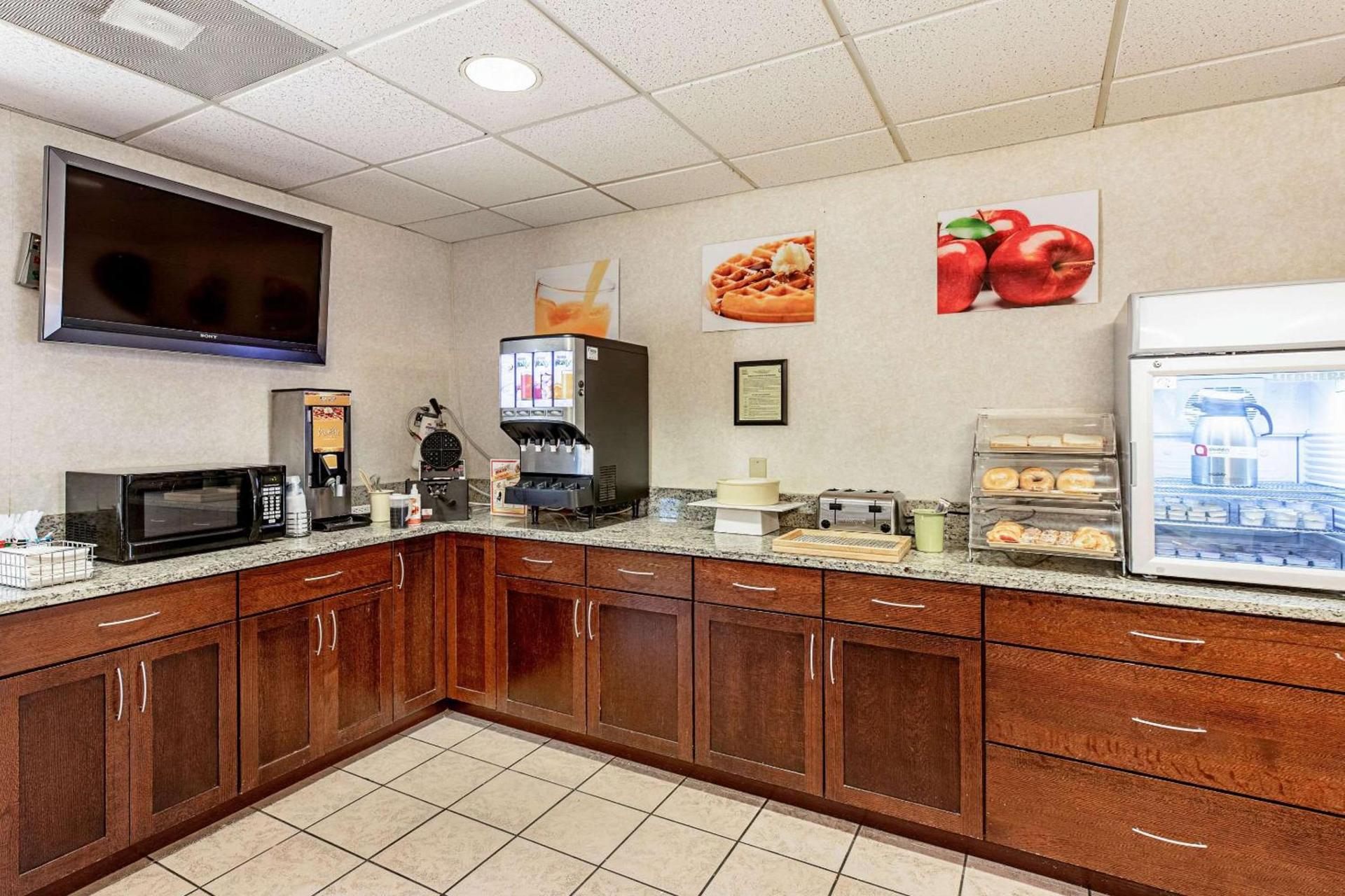 Econo Lodge Vero Beach - Downtown photo 22
