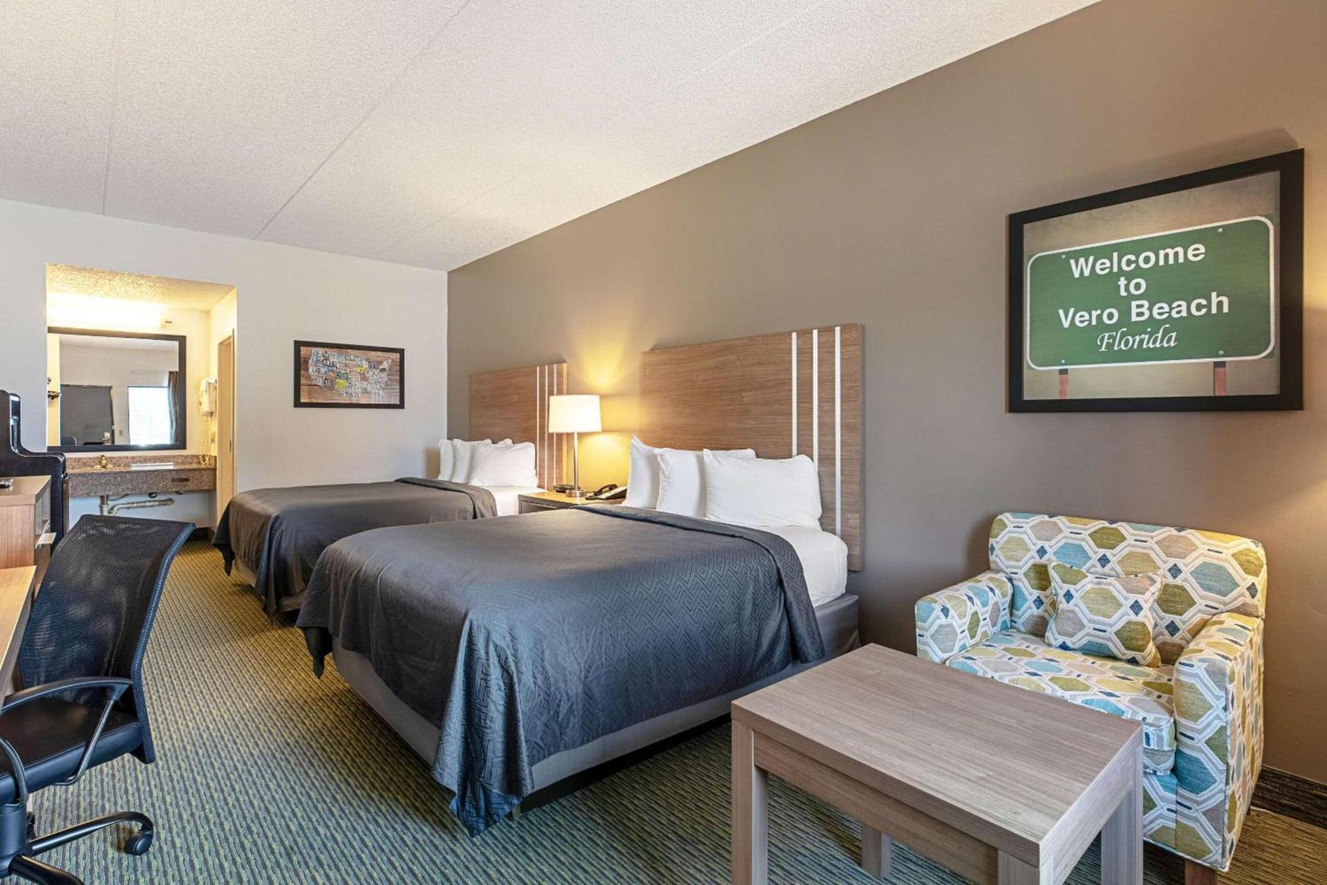 Econo Lodge Vero Beach - Downtown photo 13