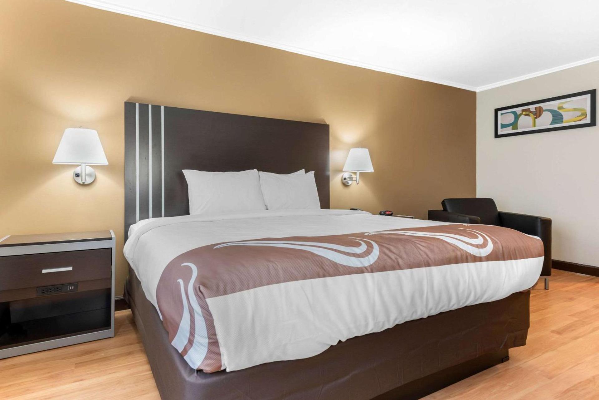 Quality Inn Fairborn near Wright Patterson AFB photo 8