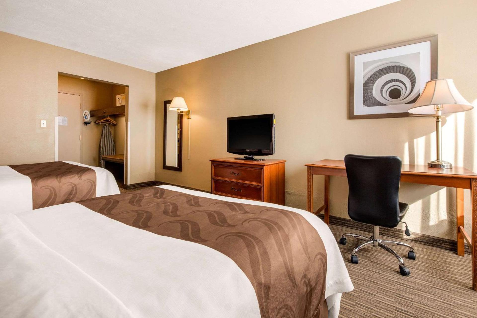 Quality Inn & Suites New Castle photo 36