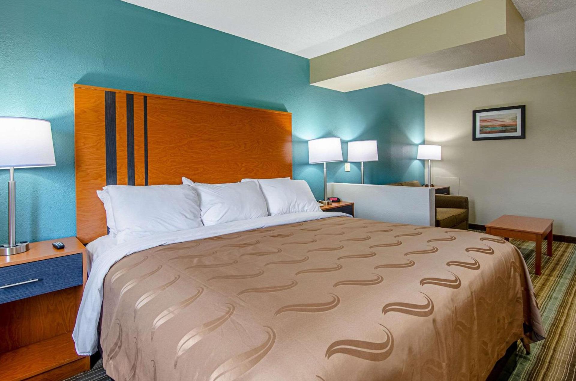 Quality Inn & Suites Bristol North photo 25