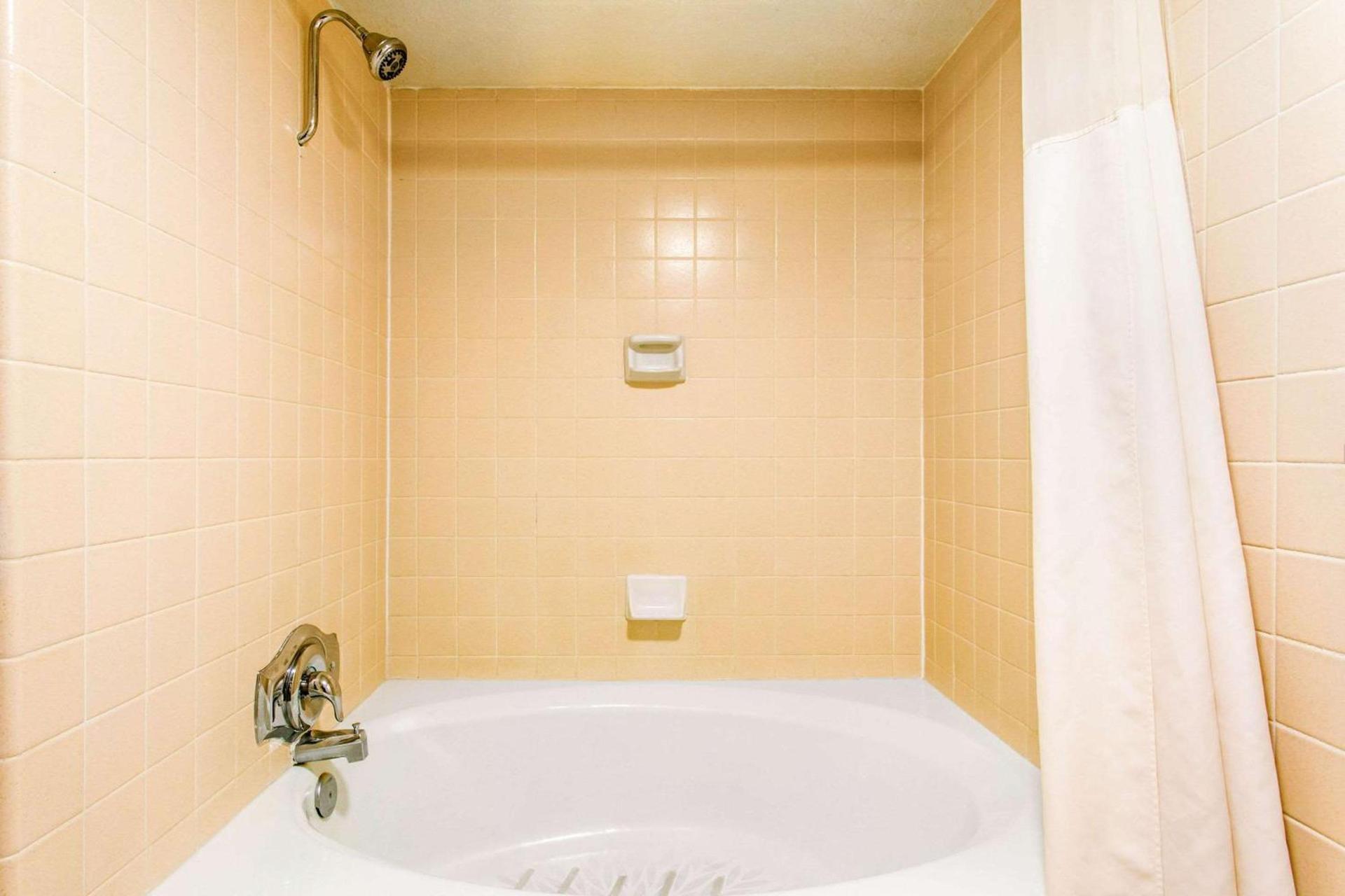 Quality Inn Stateline photo 5