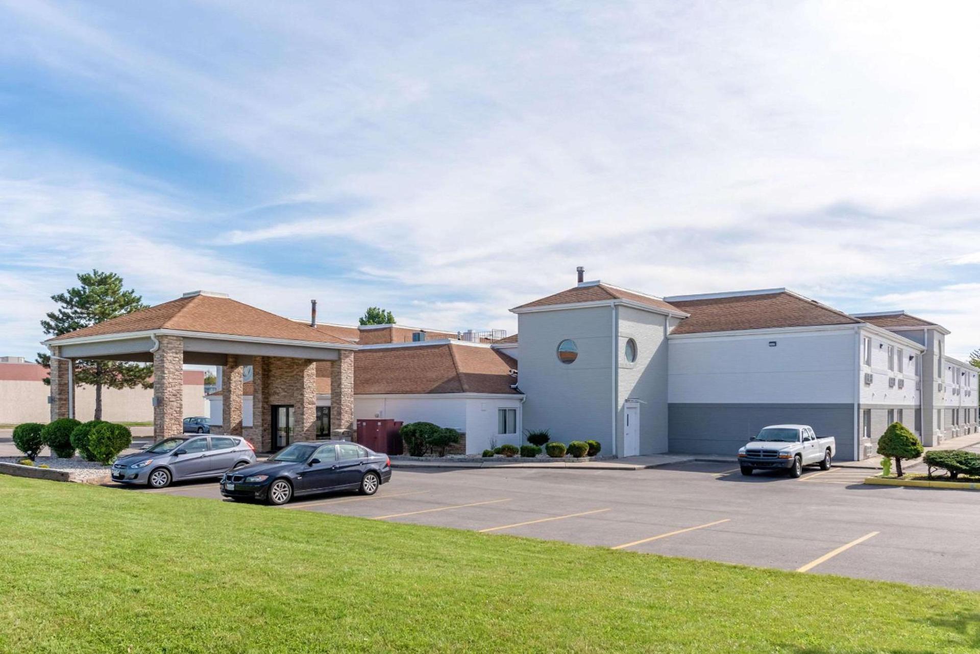Quality Inn Fairborn near Wright Patterson AFB photo 30