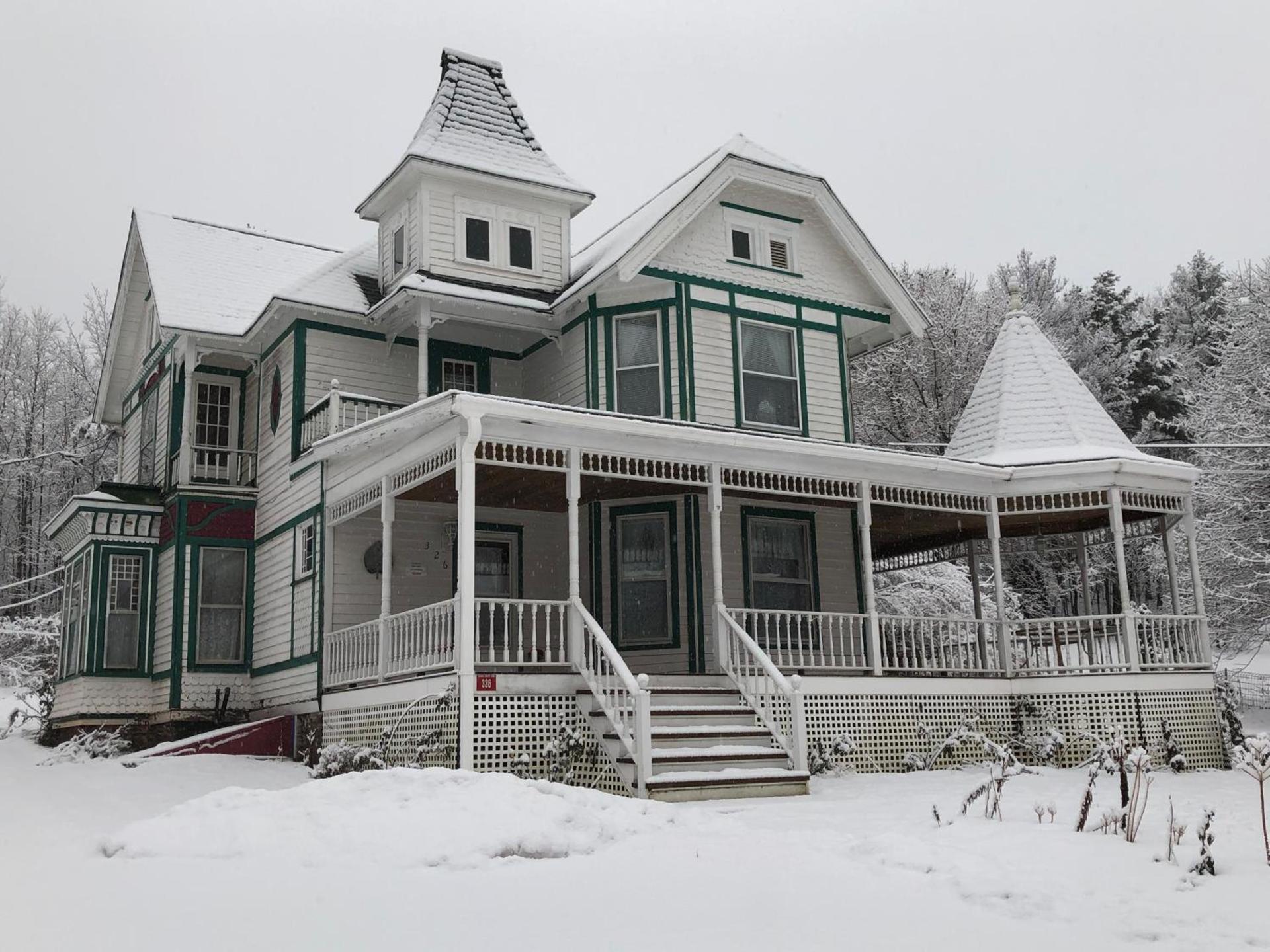 Antique Rose Inn Windham photo 7