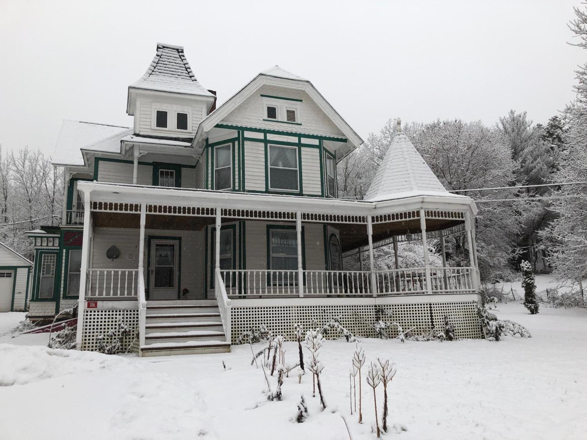 Antique Rose Inn Windham photo 5