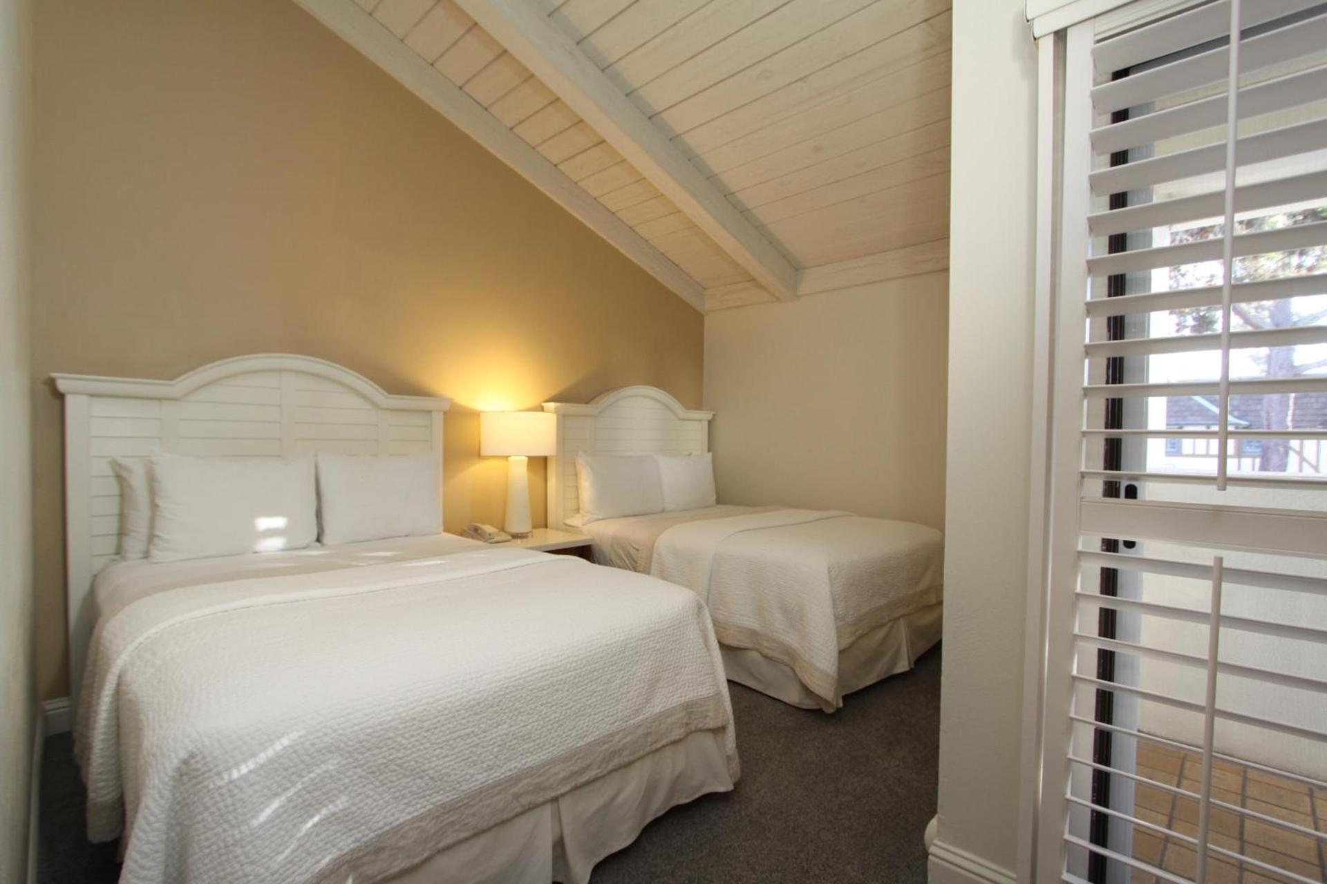 Lobos Lodge photo 13