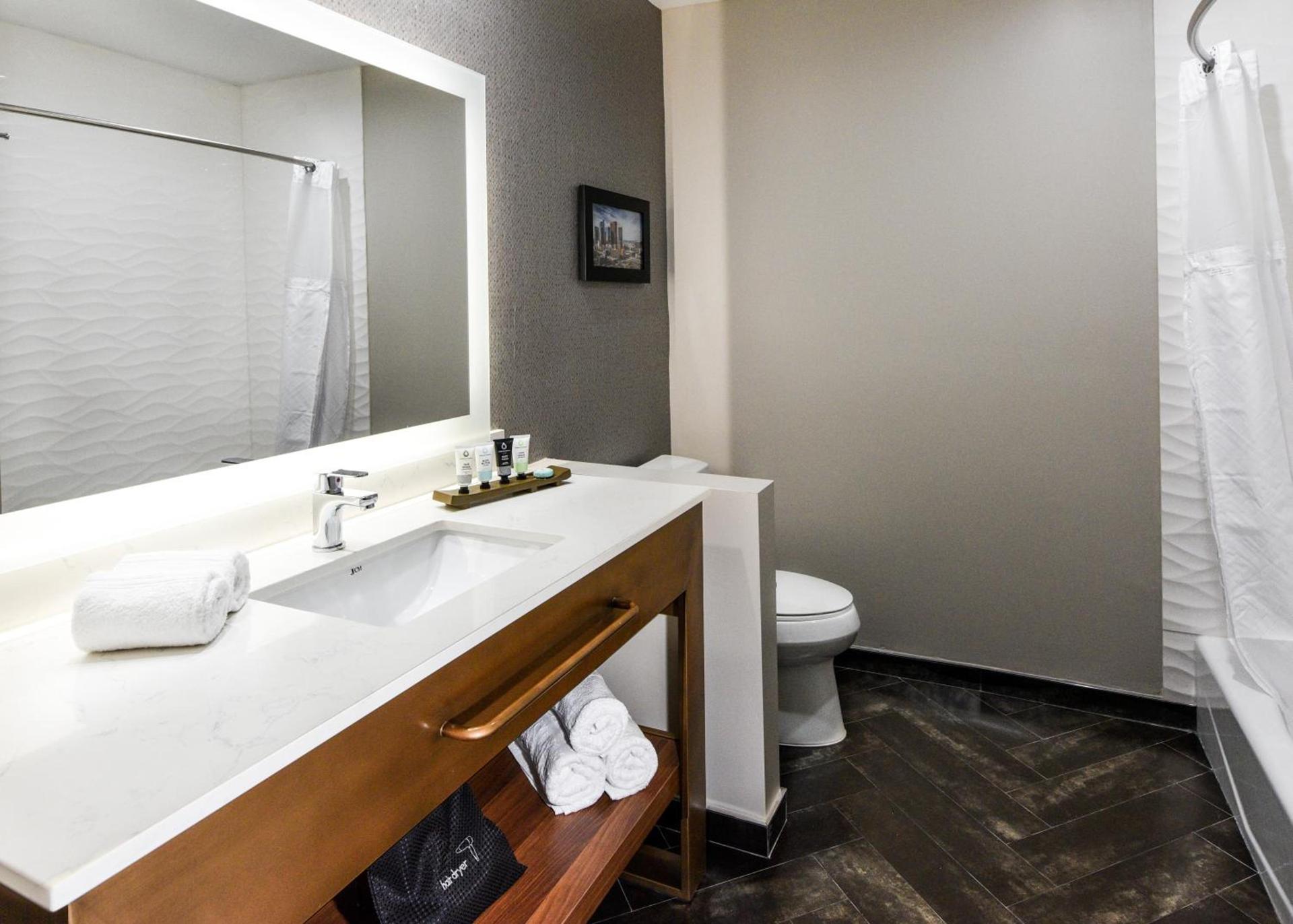Hollywood Inn Suites Hotel photo 17