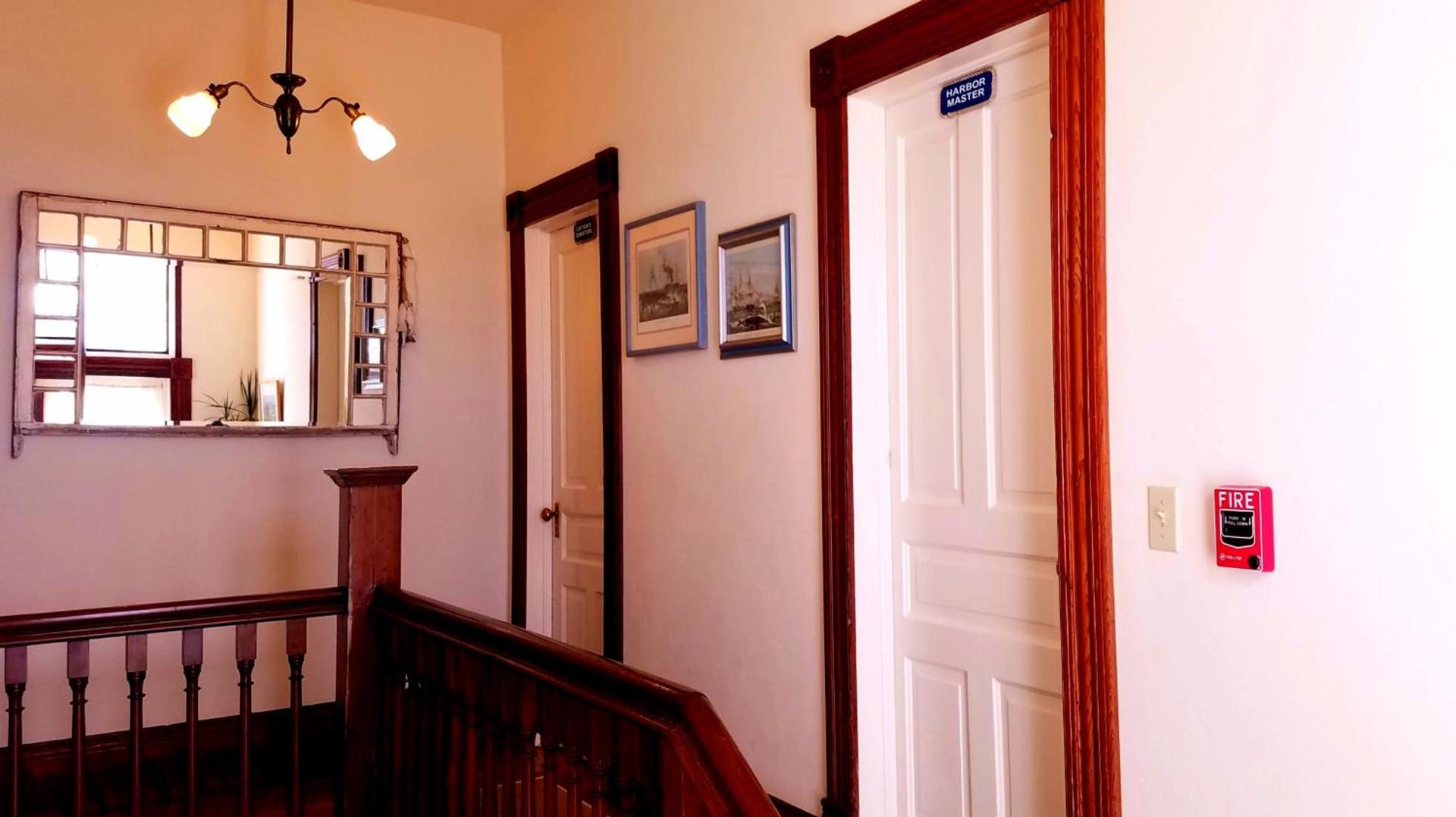 Captain's Inn at Moss Landing photo 22