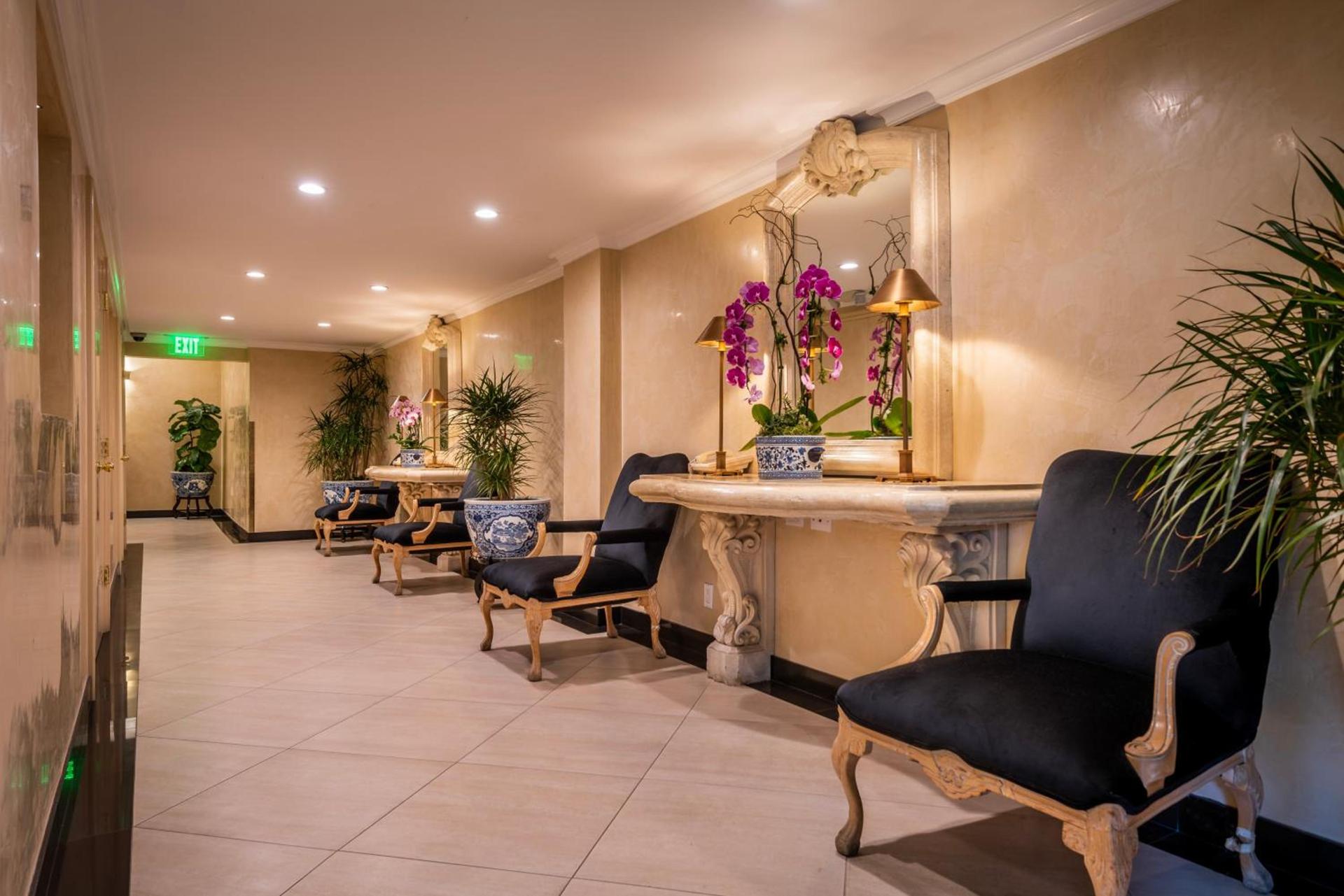 Beverly Hills Plaza Hotel & Spa photo 14