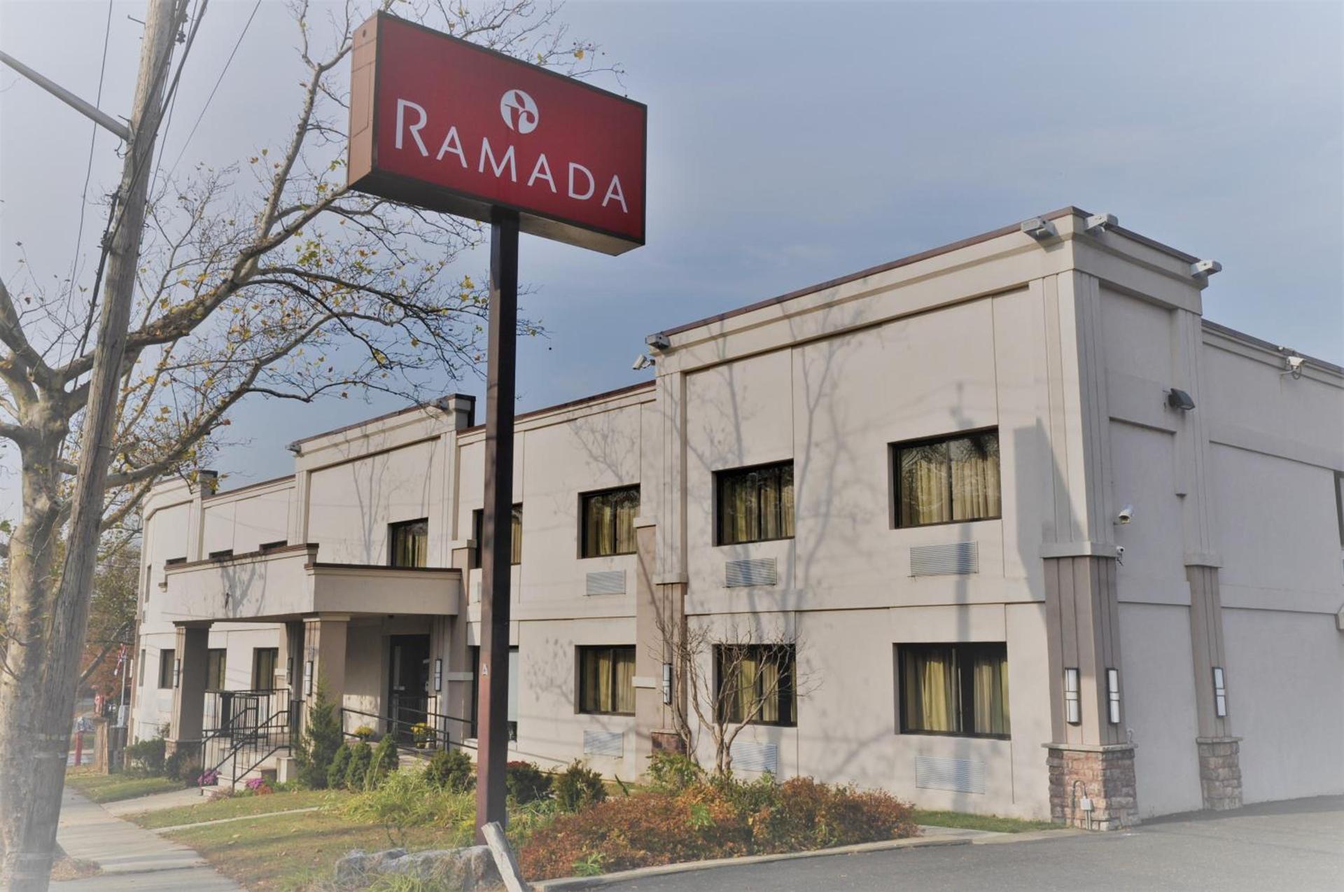 Ramada by Wyndham Staten Island — hotel in Staten Island