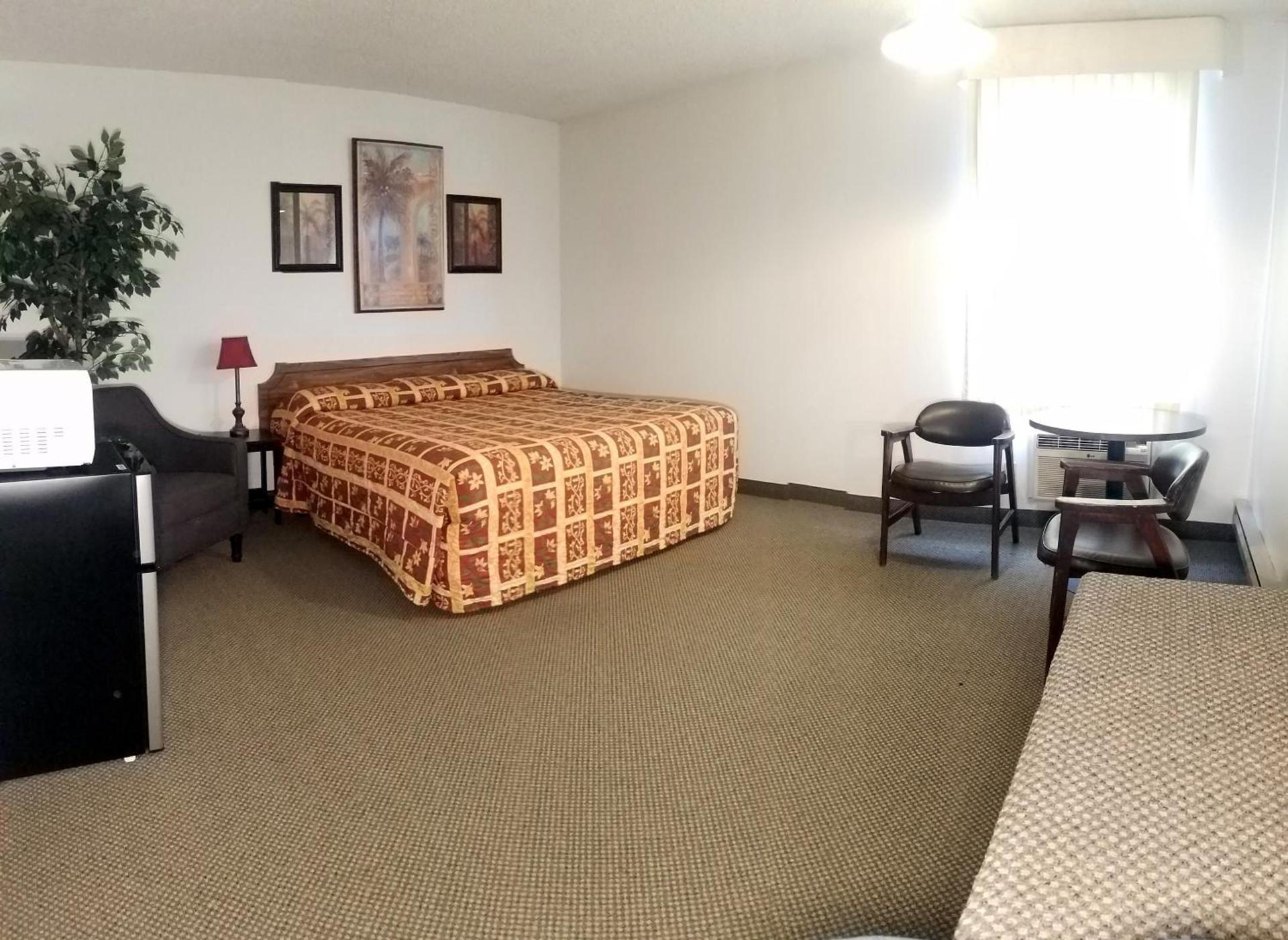 Amber Inn Motel photo 13