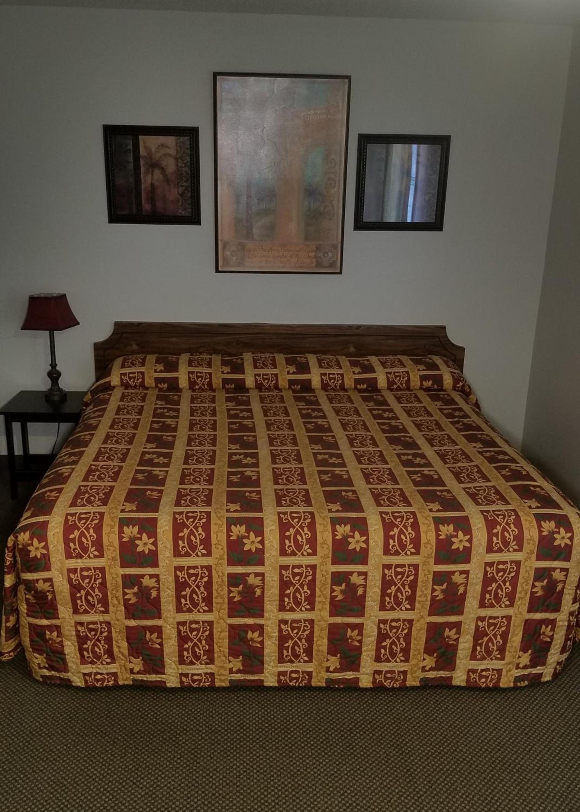 Amber Inn Motel photo 17