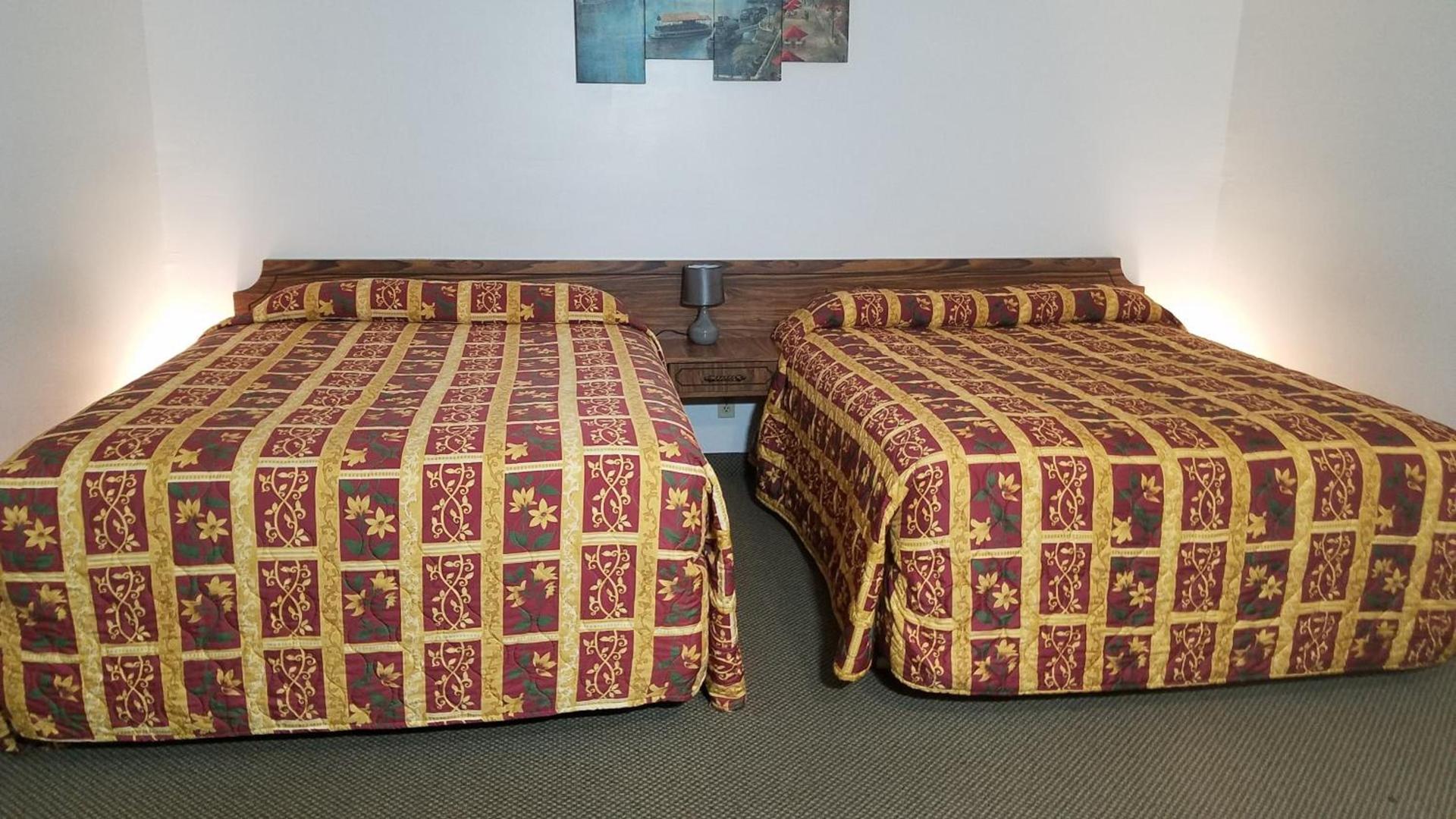 Amber Inn Motel photo 7