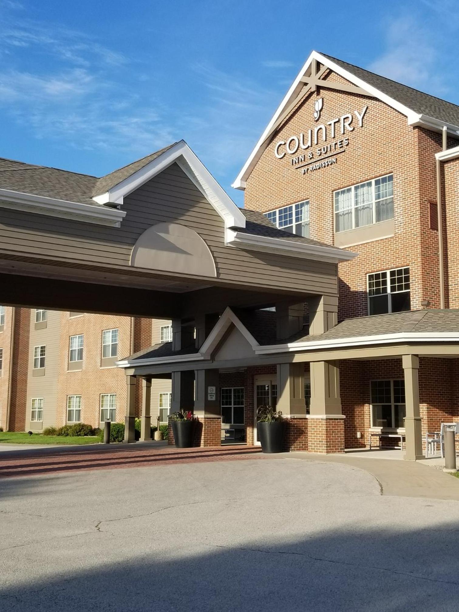Country Inn & Suites by Radisson, Green Bay East, WI — hotel in Green Bay