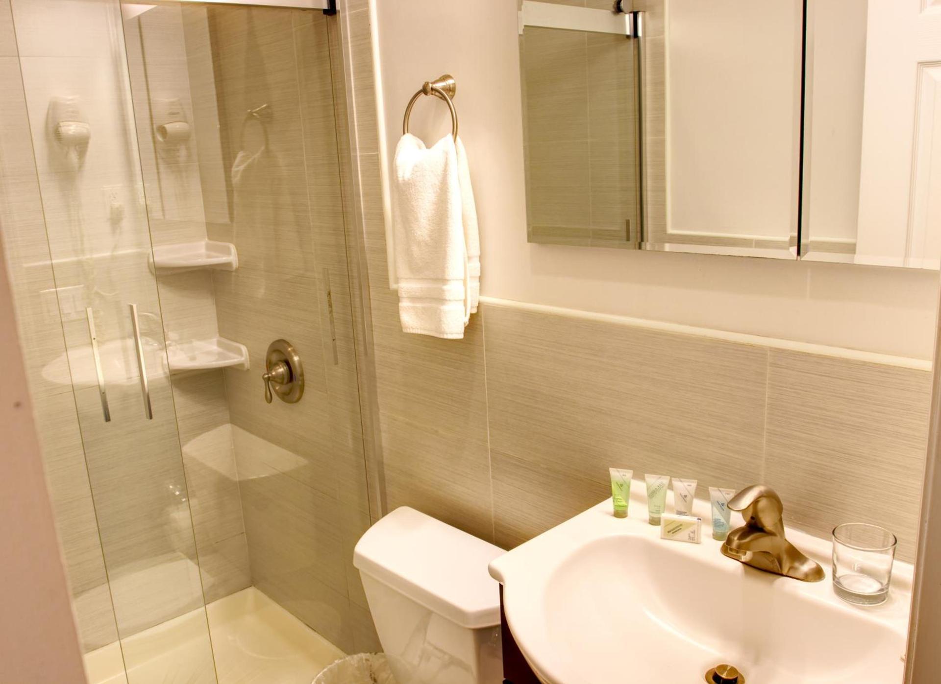 Chelsea Inn photo 23