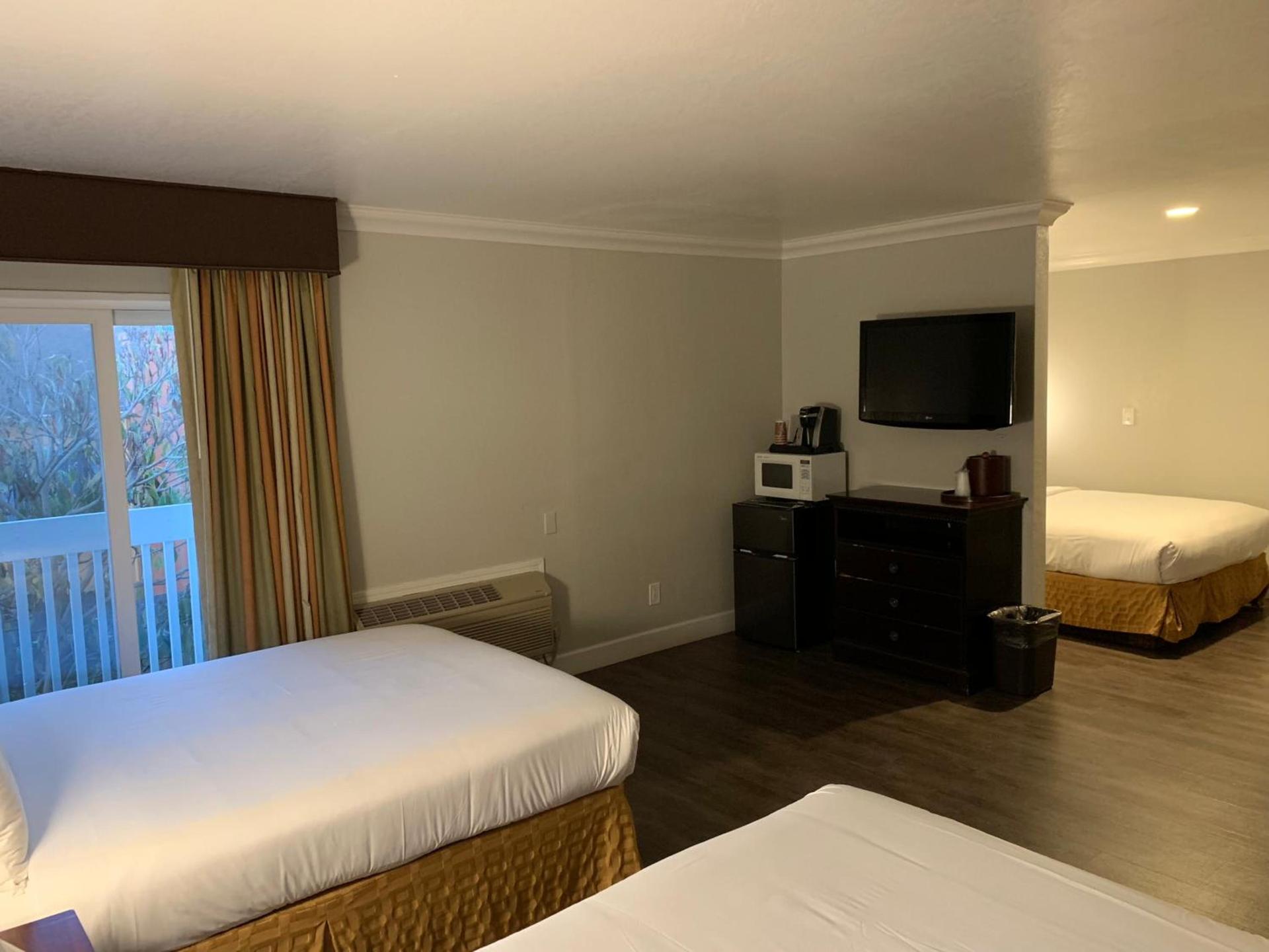 Stargazer Hotel photo 11