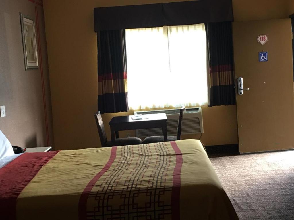 Diamond Inn photo 4