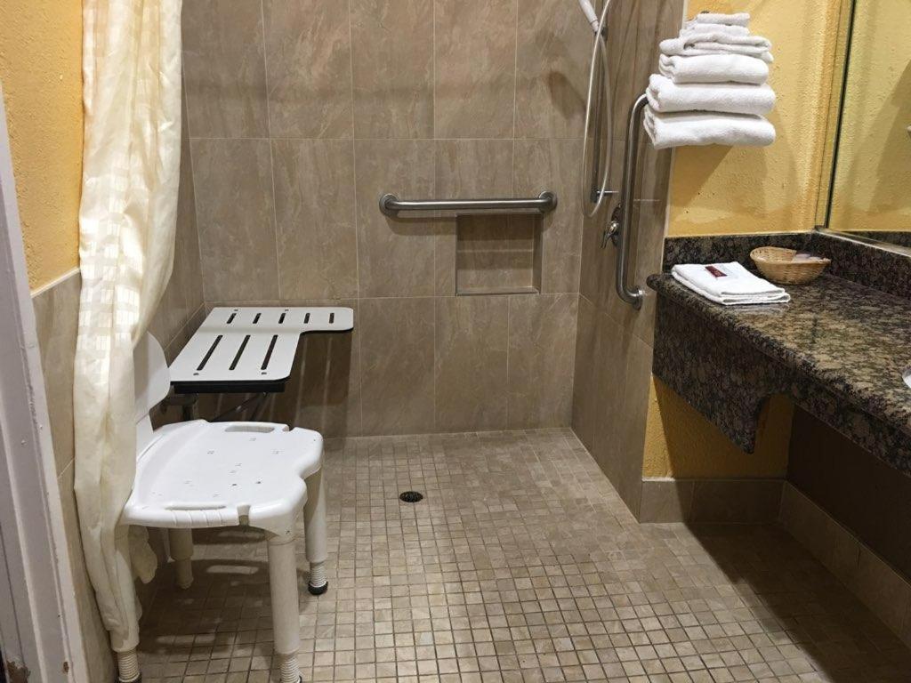 Diamond Inn photo 2
