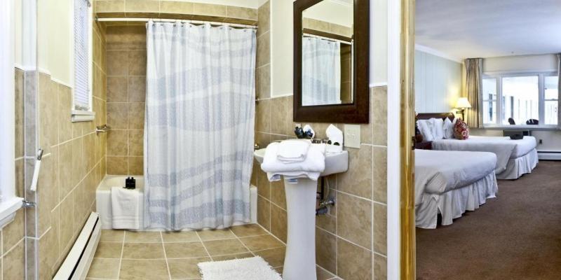 Gauthier's Saranac Lake Inn photo 22