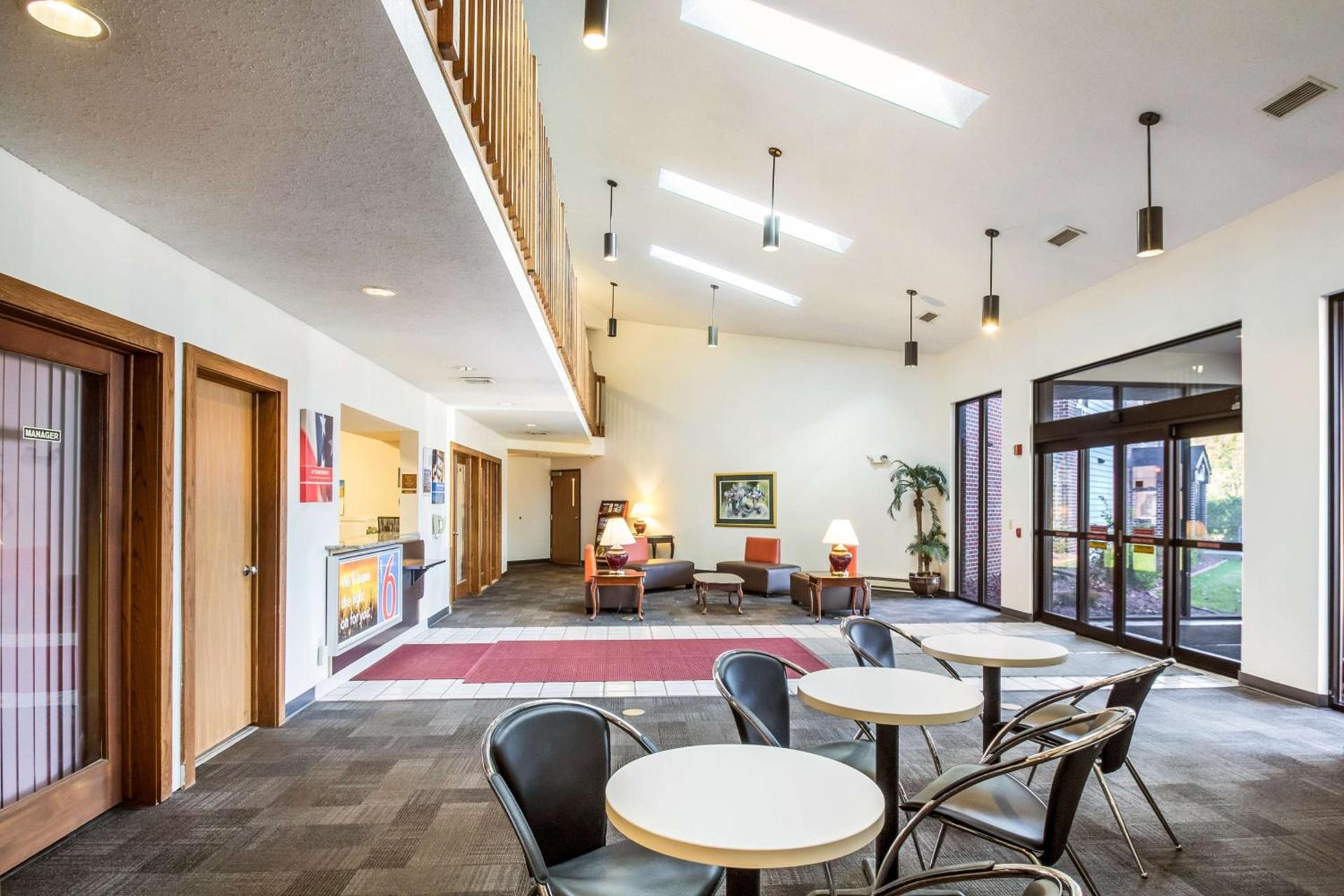 Motel 6-Saukville, WI photo 22