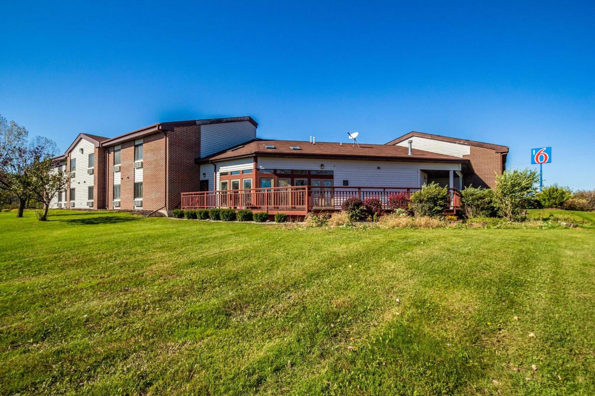 Motel 6-Saukville, WI photo 4