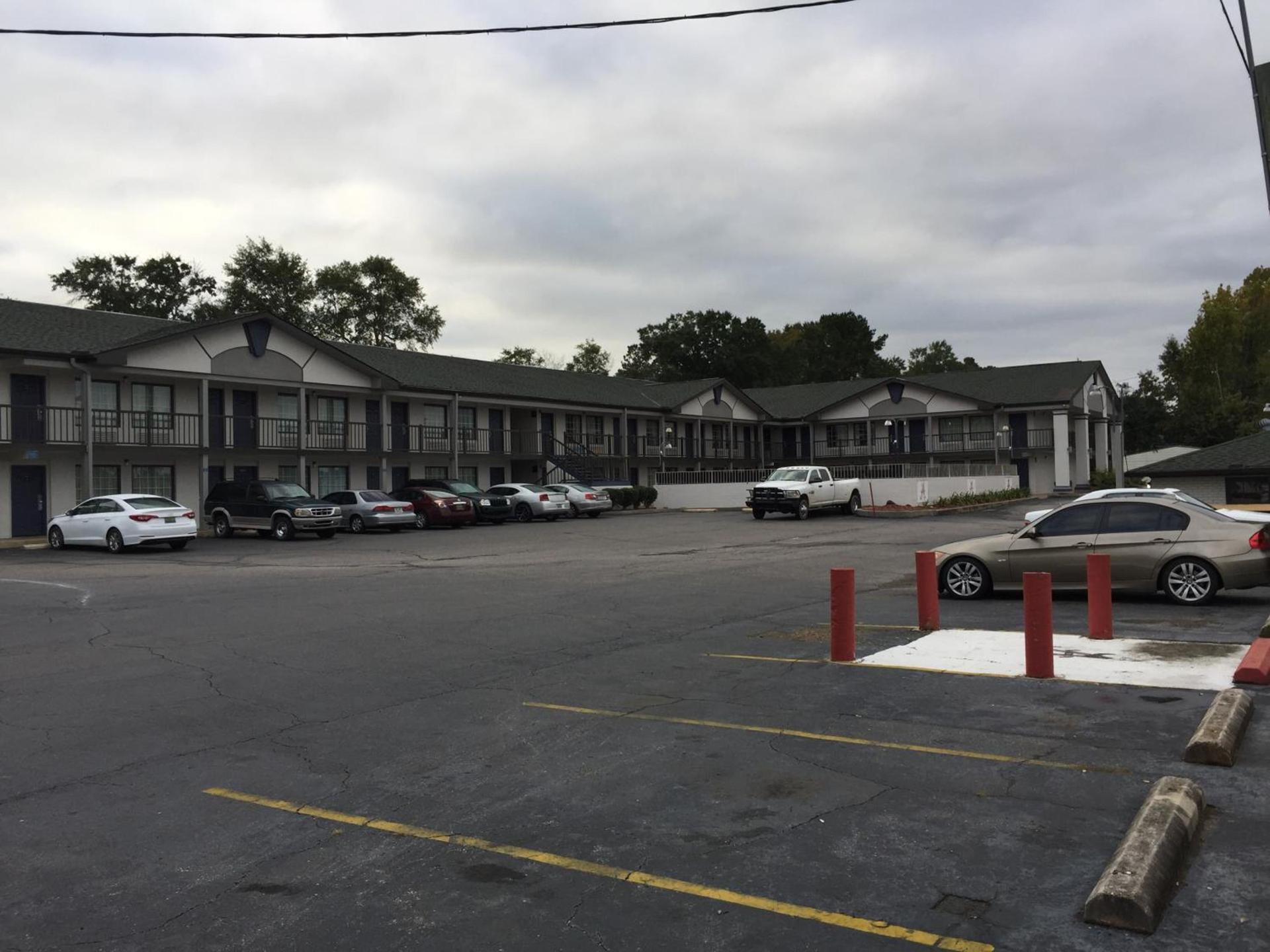 Americas Best Value Inn Tuscaloosa photo 3