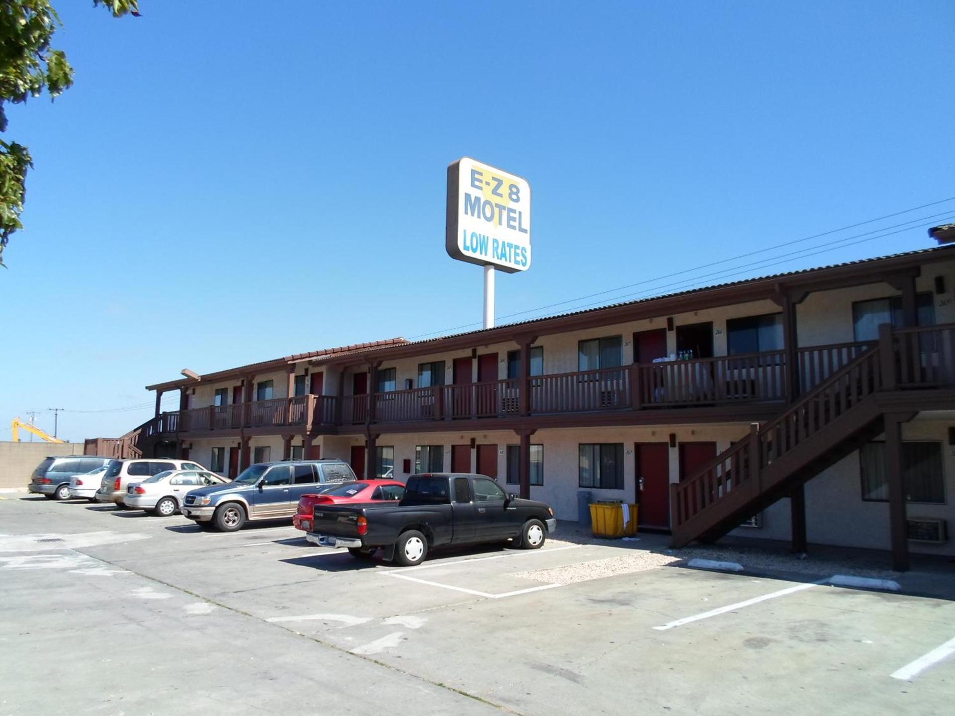 EZ 8 Motel Newark photo 7