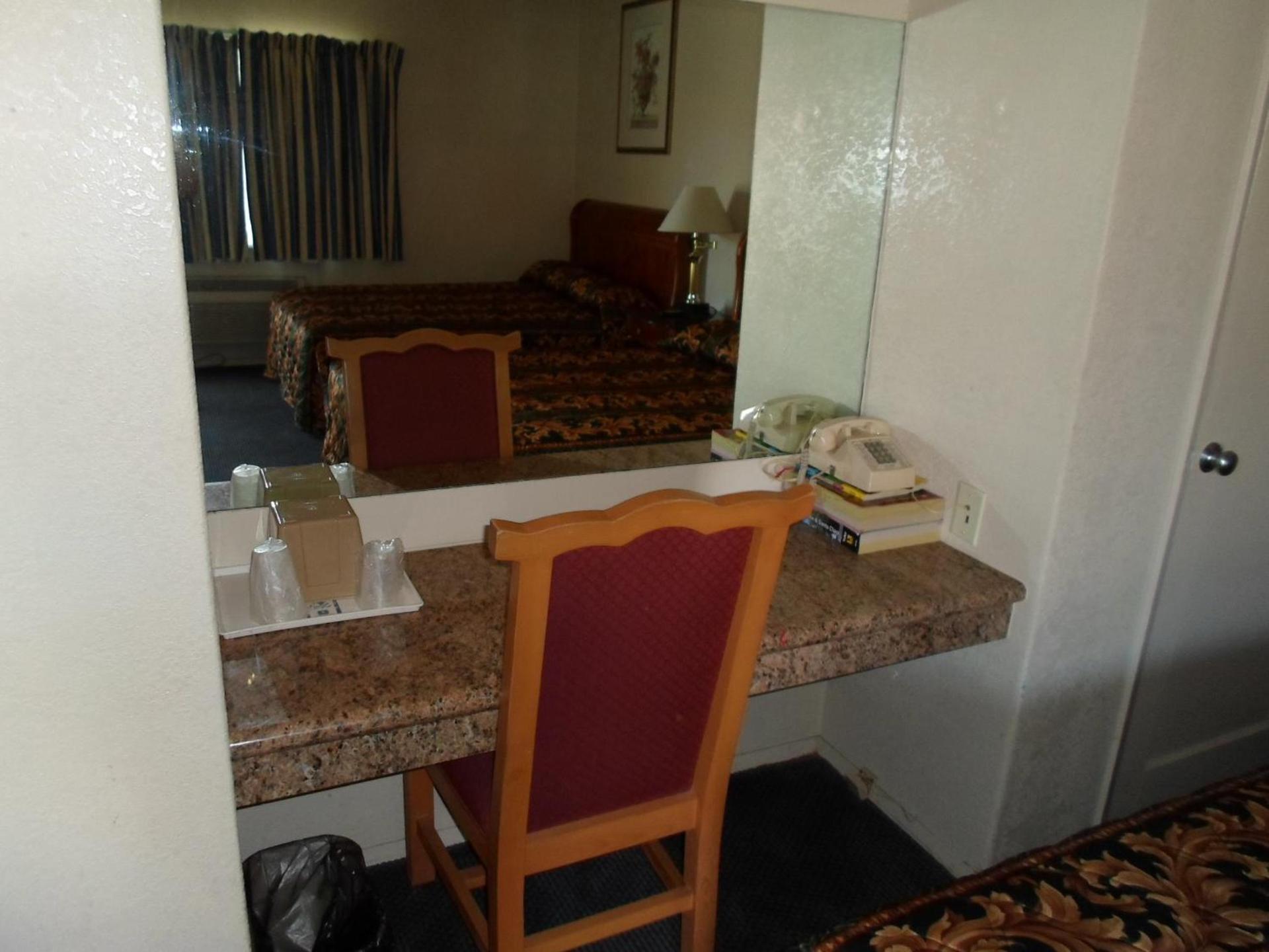 Budget Inn Morgan Hill photo 11