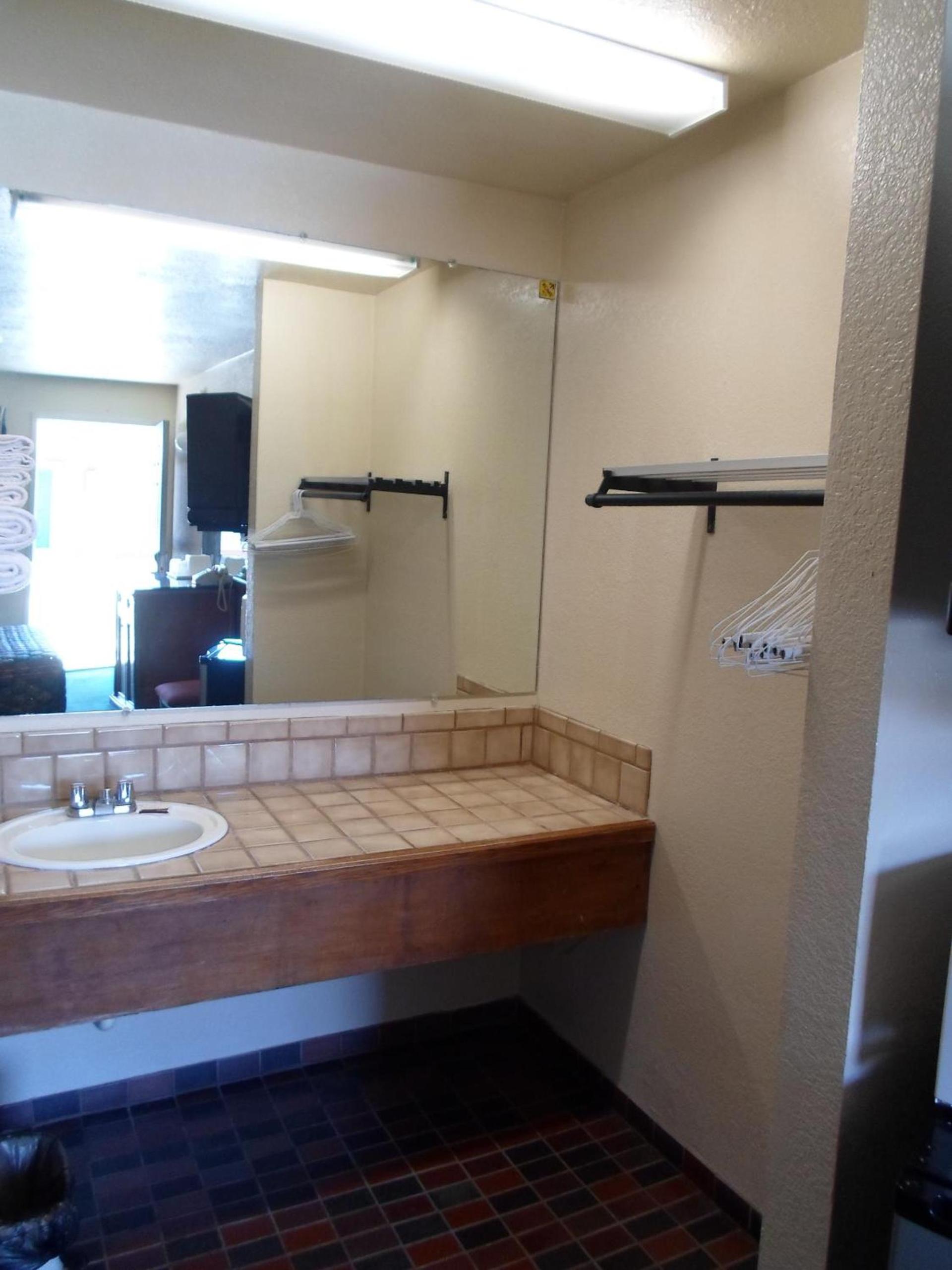 Budget Inn Morgan Hill photo 6