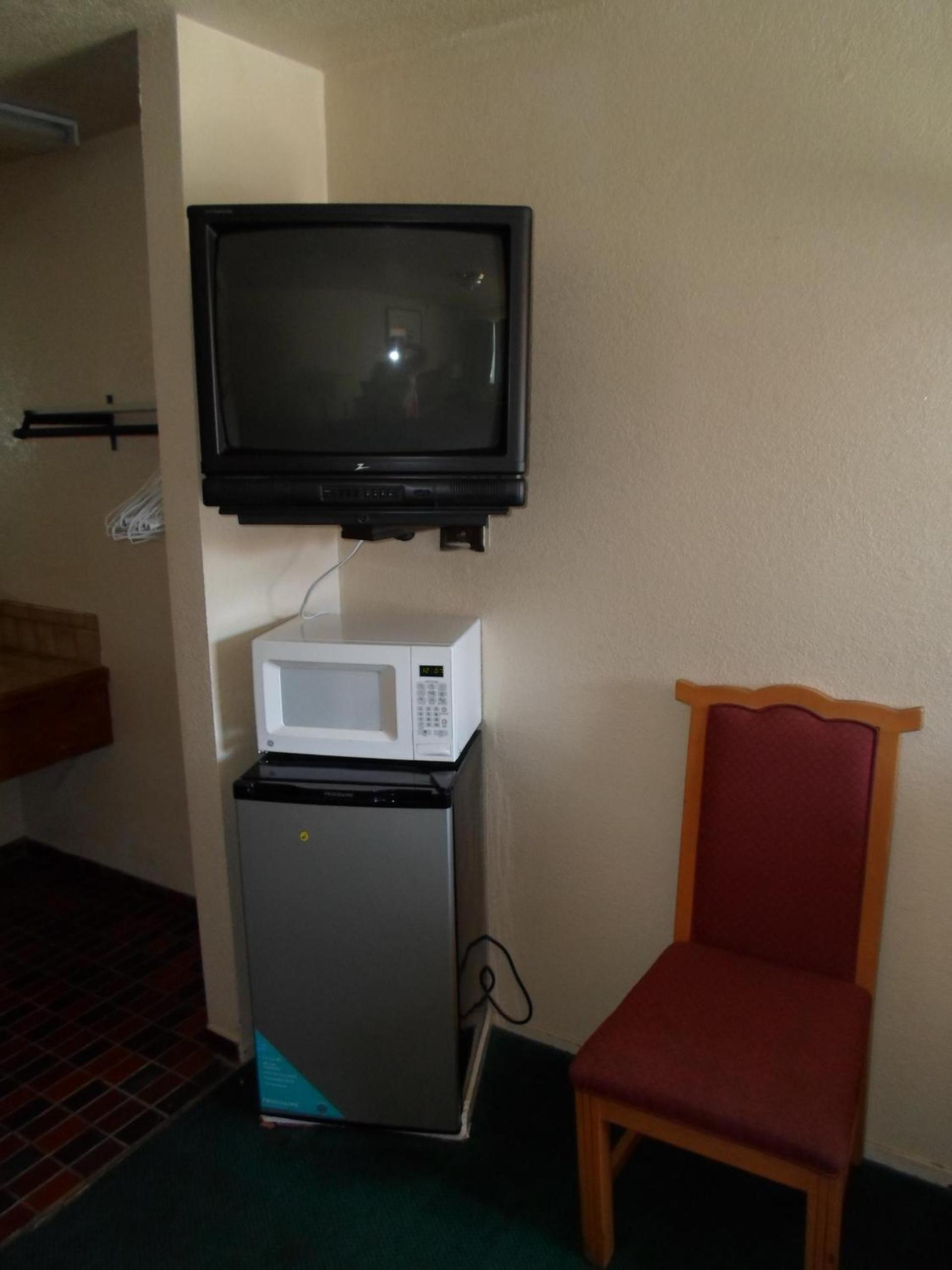 Budget Inn Morgan Hill photo 36