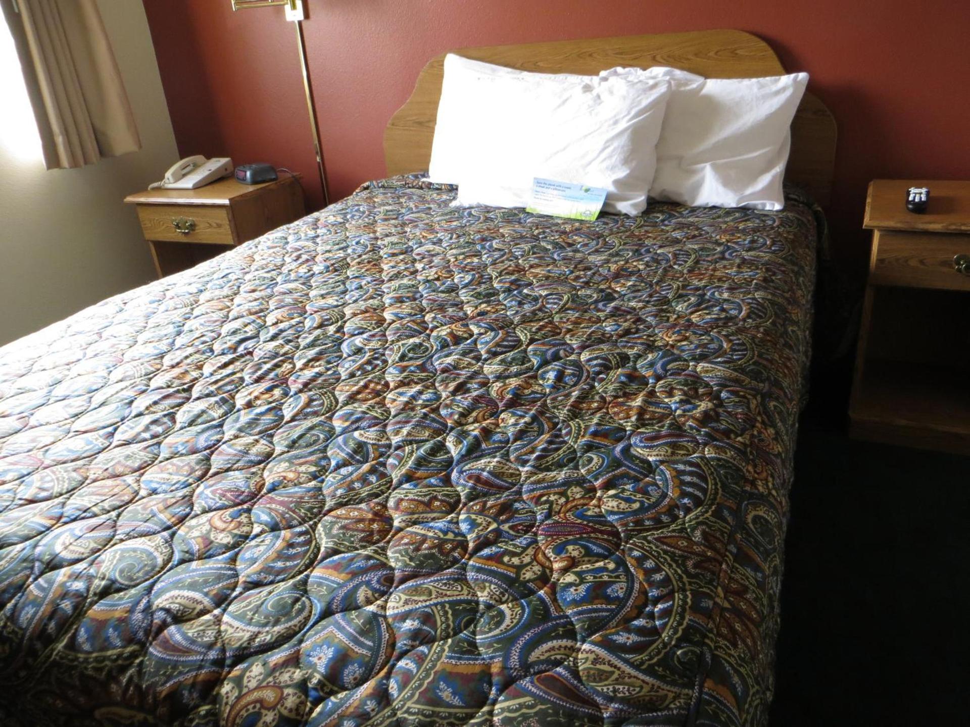 Days Inn by Wyndham Custer photo 24
