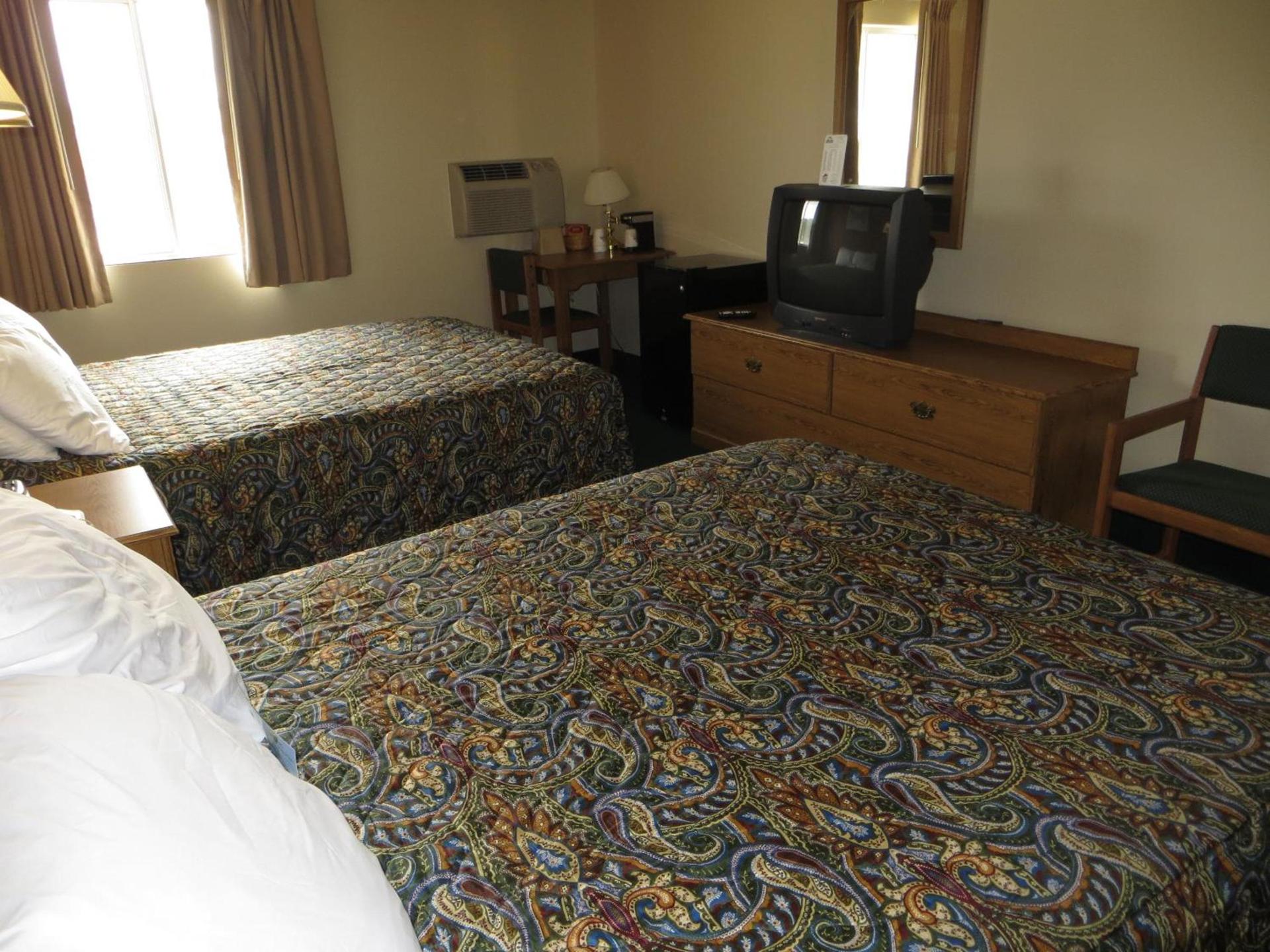 Days Inn by Wyndham Custer photo 19
