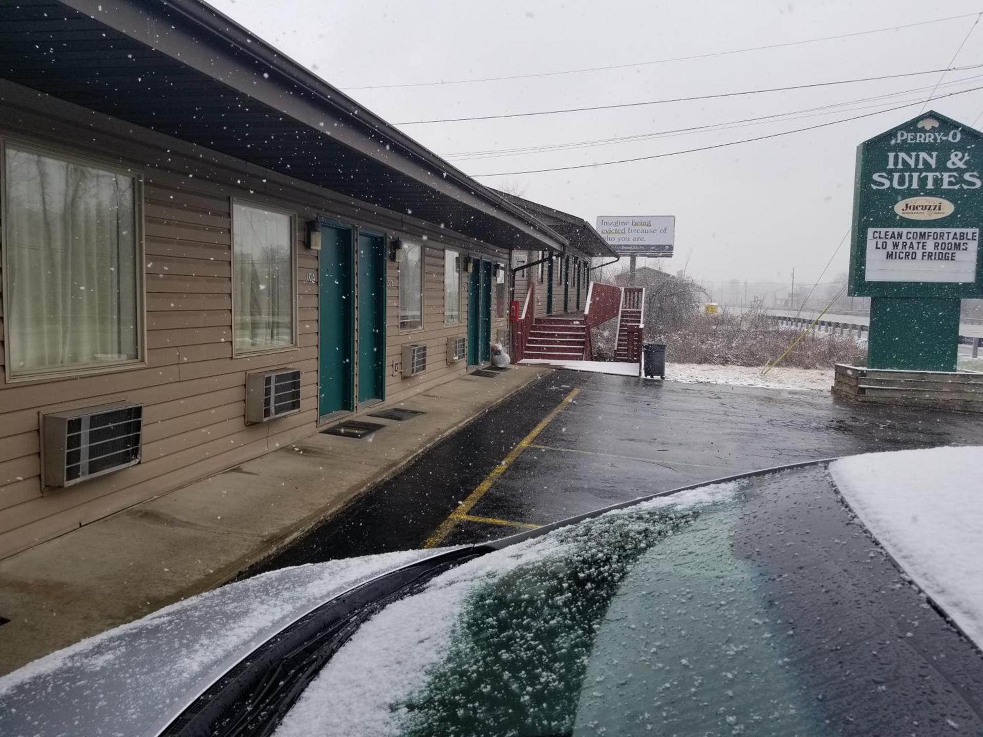 Perry-O Inn & Suites photo 9