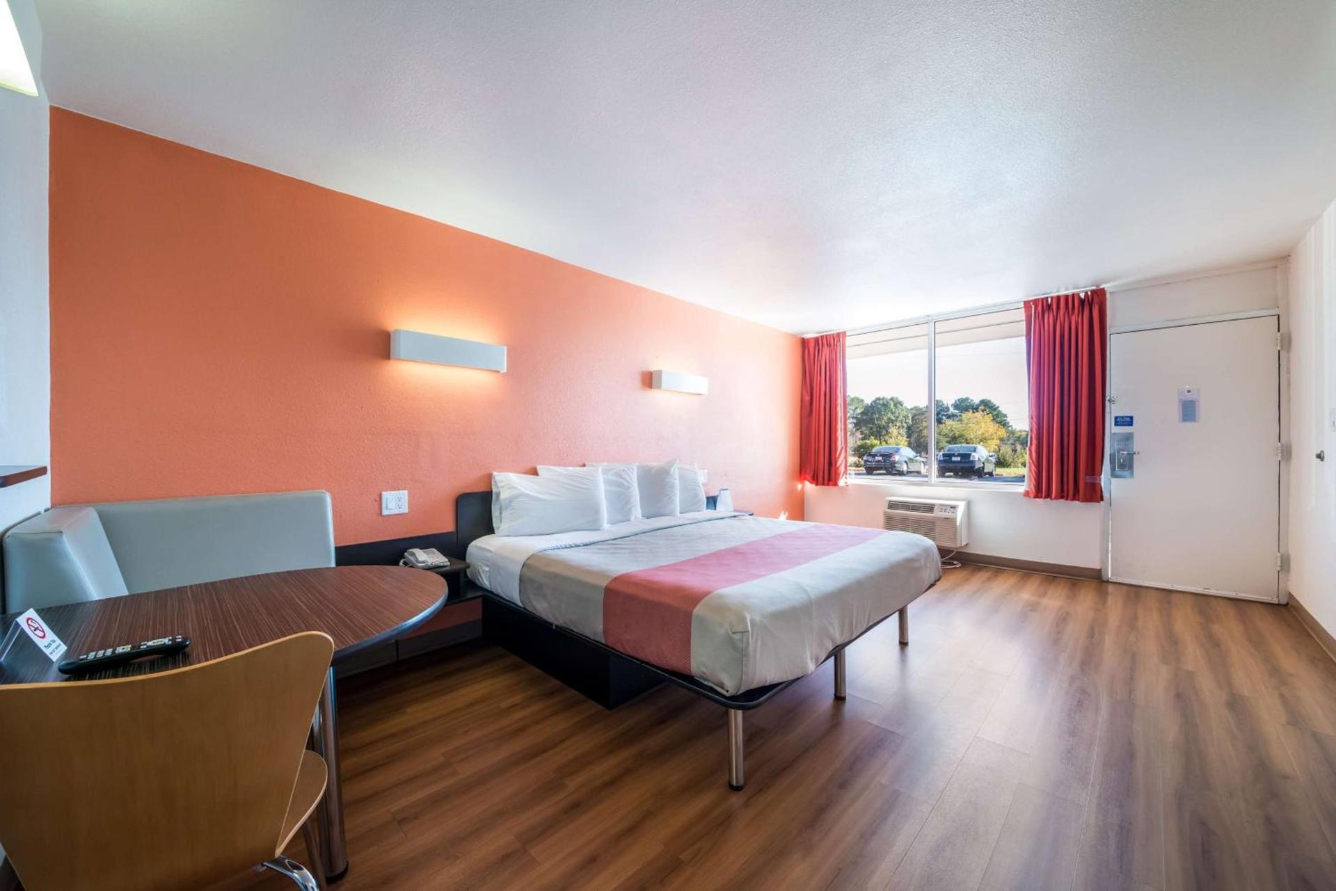 Motel 6-Connellys Springs, NC photo 4