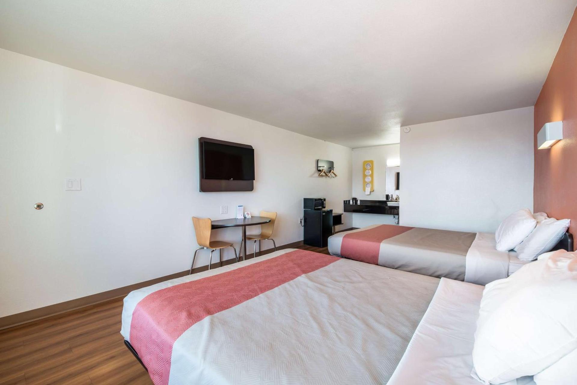 Motel 6-Connellys Springs, NC photo 11