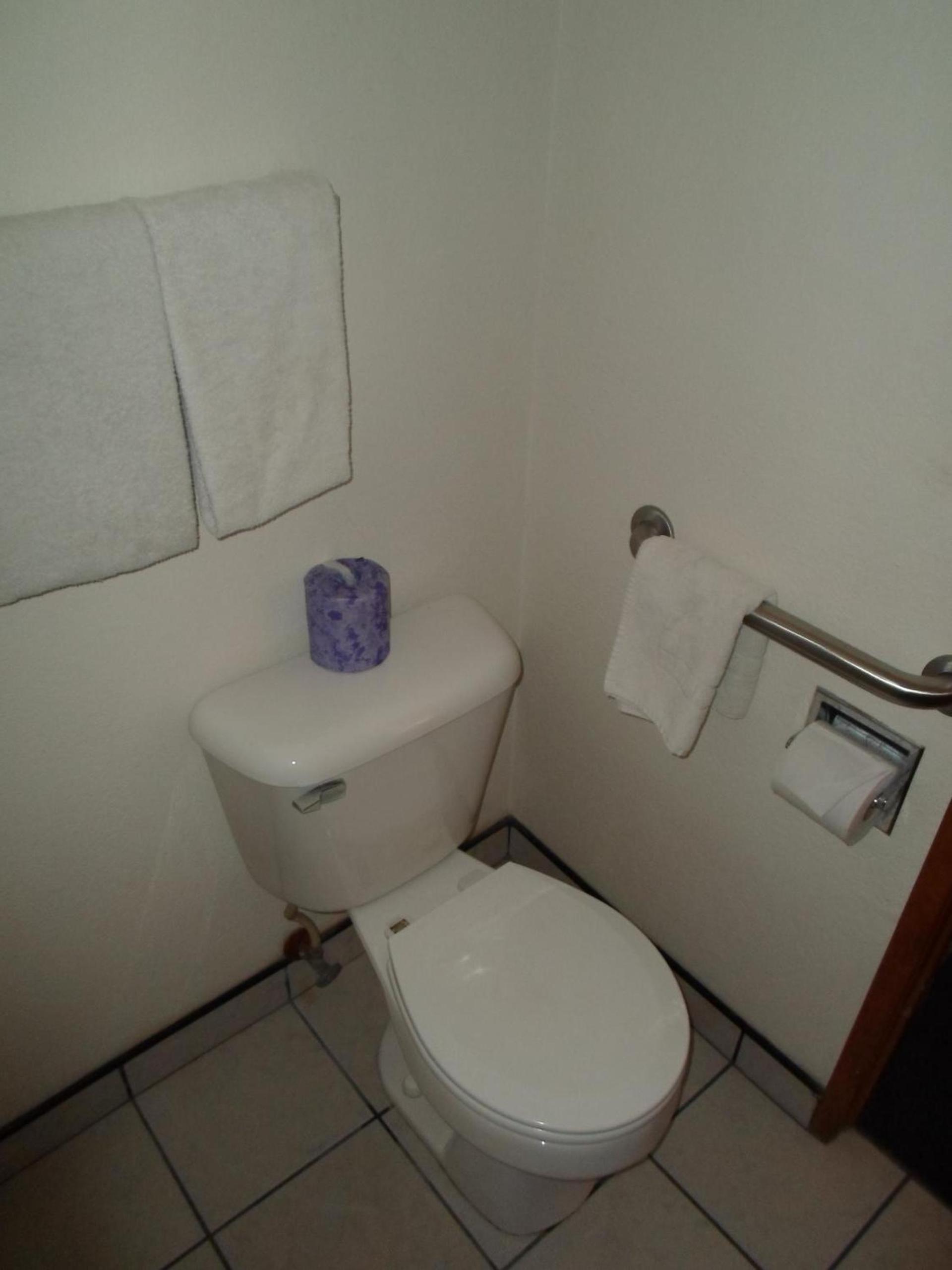 Economy Inn Morgan Hill photo 7