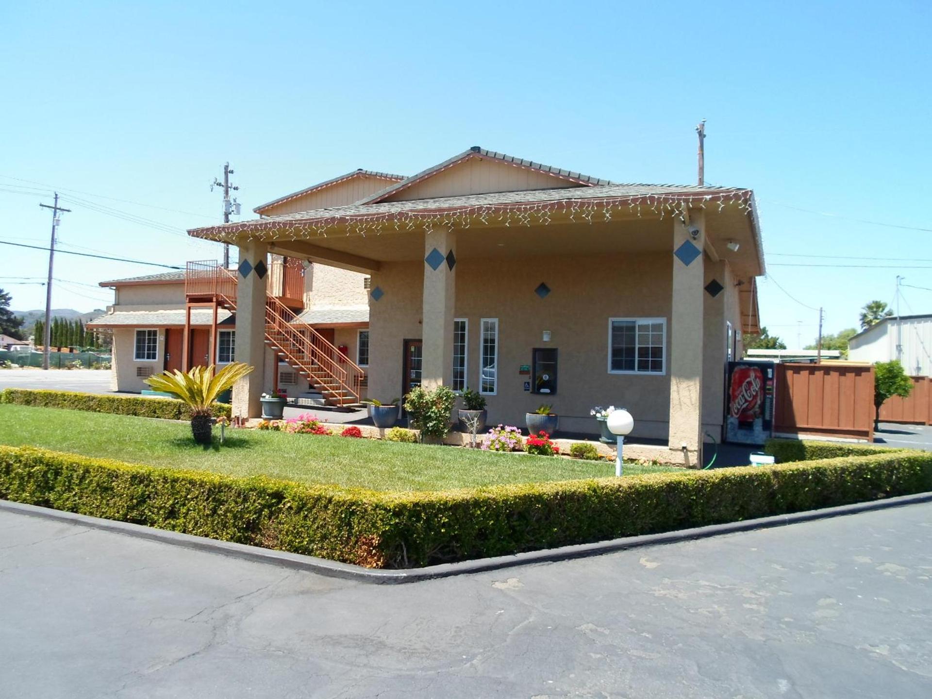 Economy Inn Morgan Hill photo 11