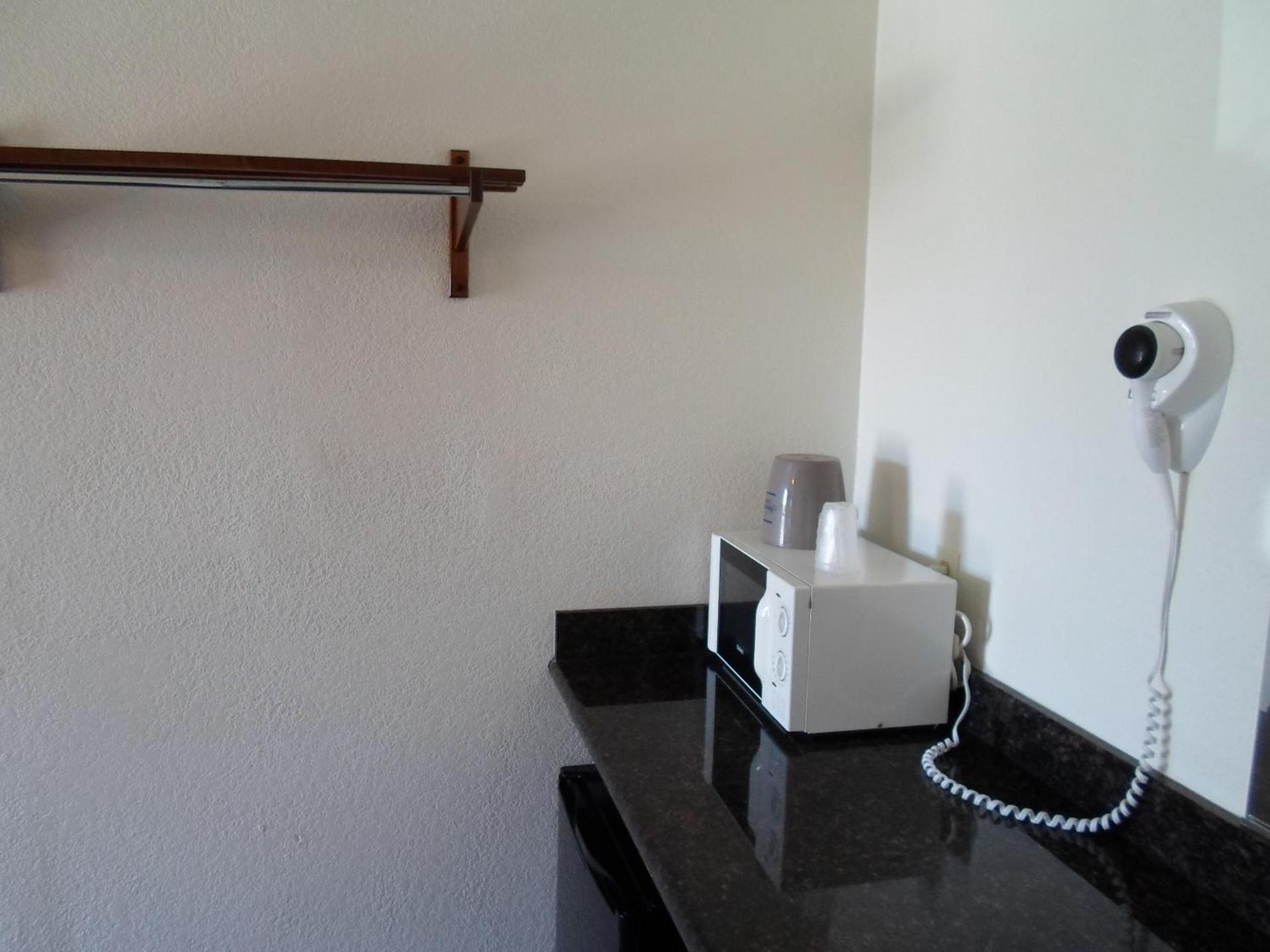 Economy Inn Morgan Hill photo 14