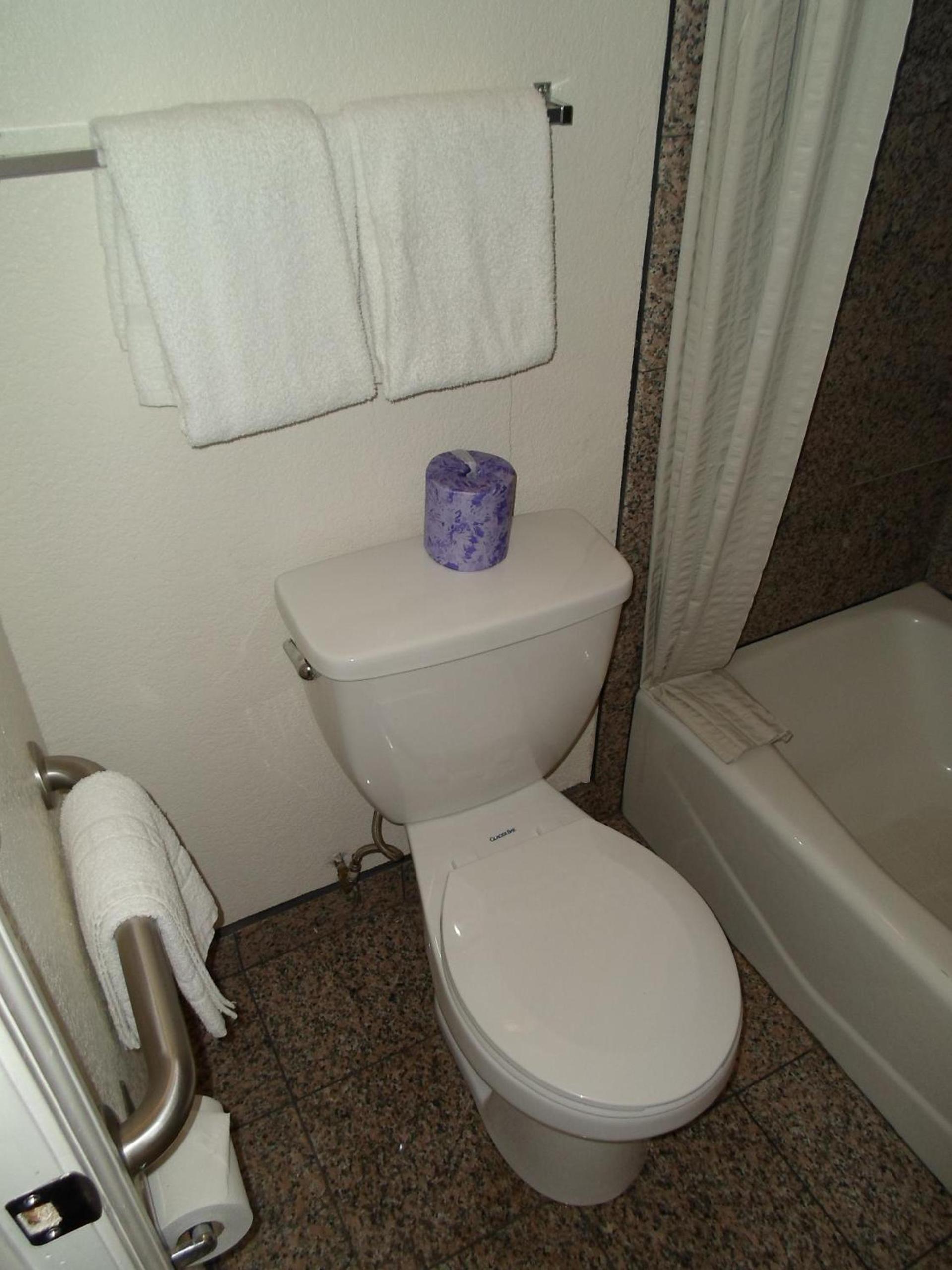 Economy Inn Morgan Hill photo 16