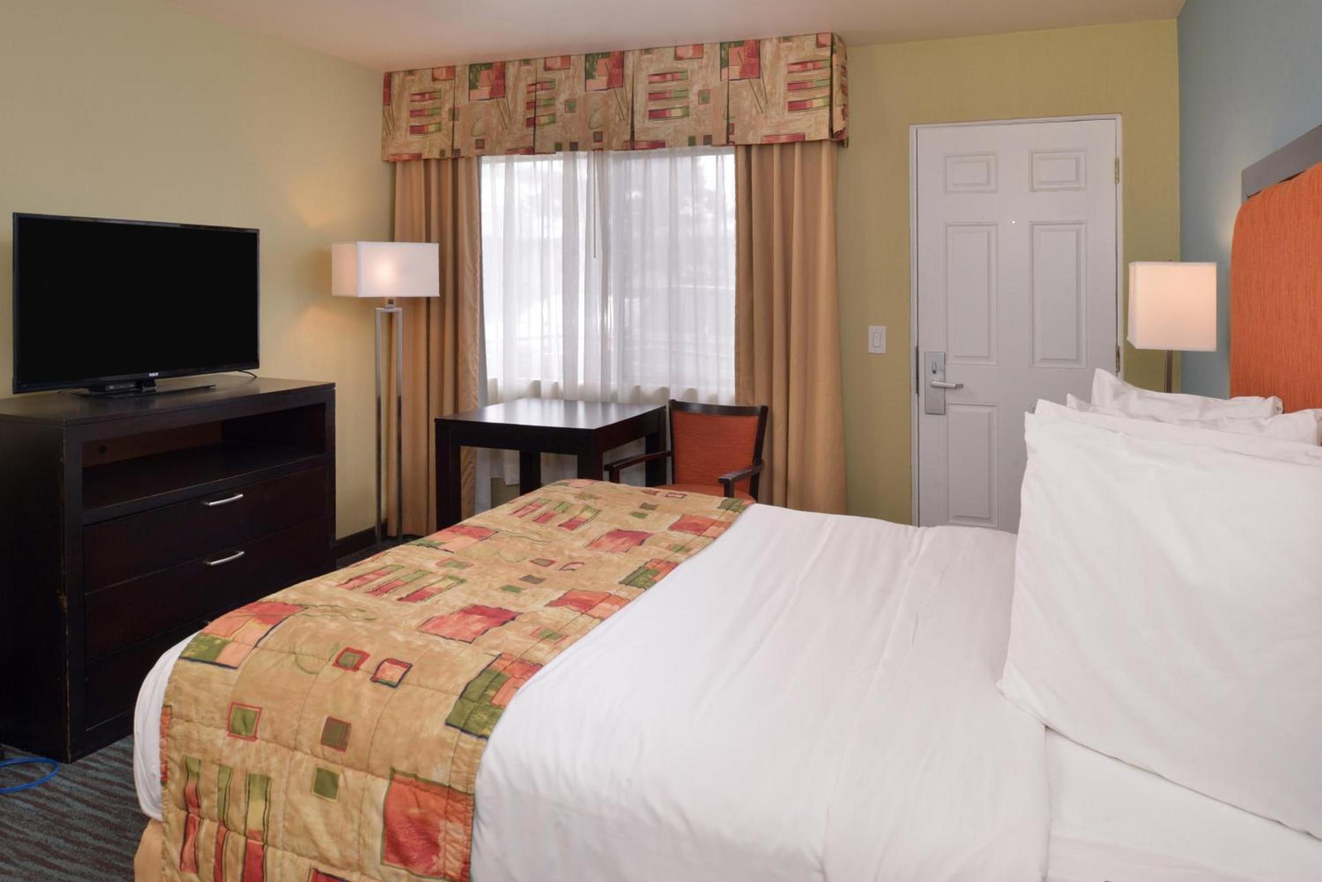Bay View Inn - Morro Bay photo 25
