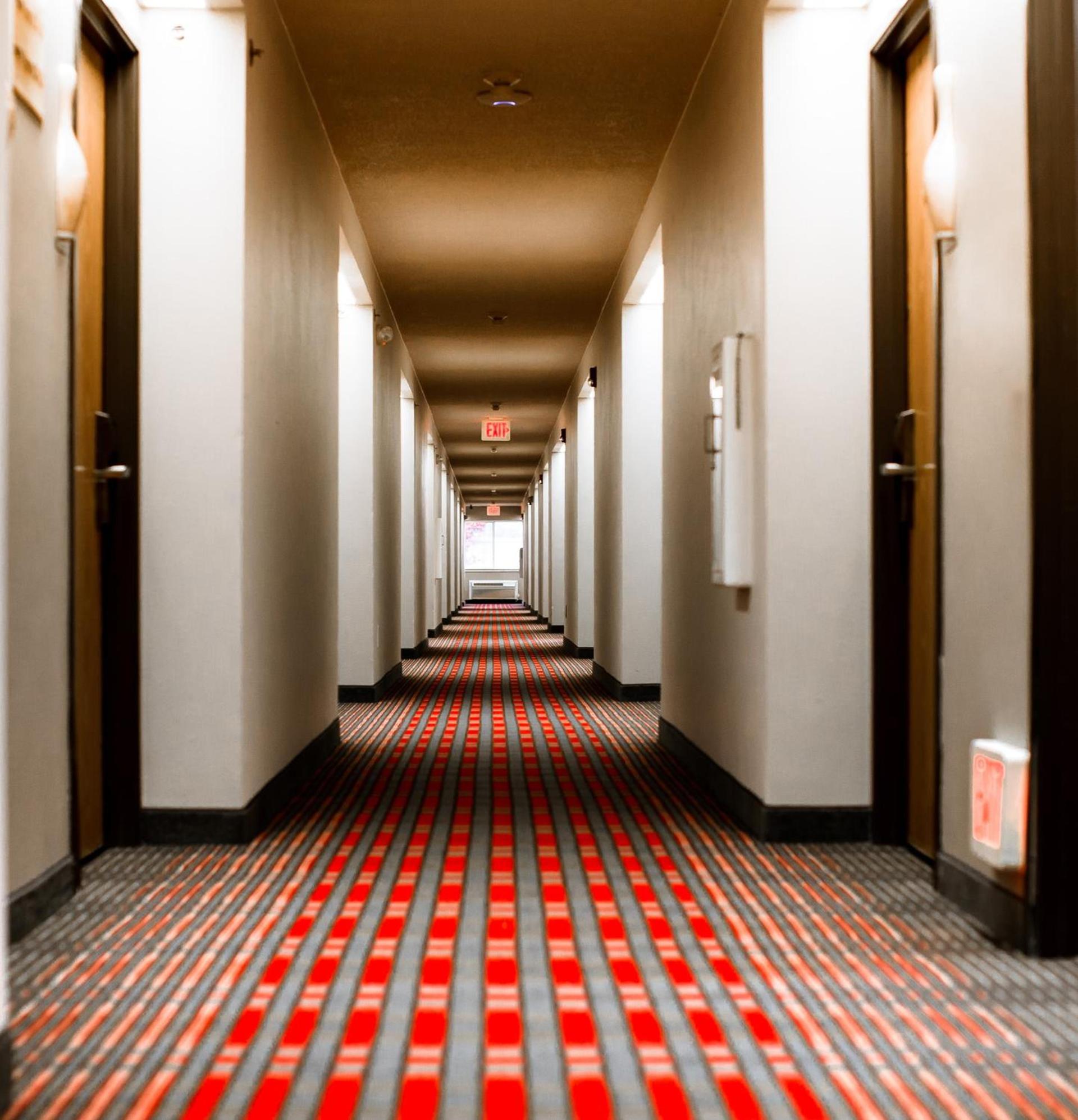 Ten Pin Inn & Suites photo 23