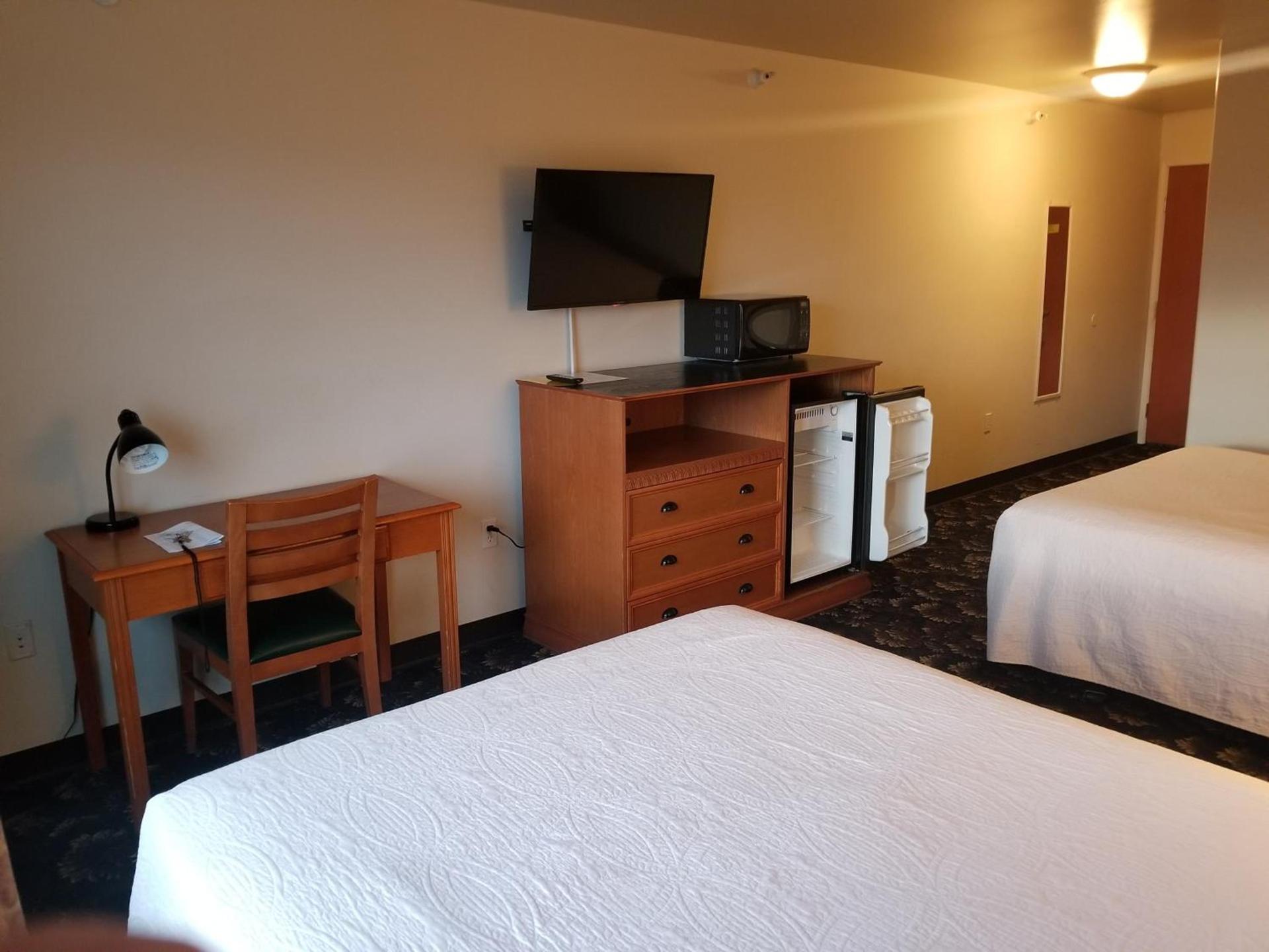 Grand View Inn & Suites photo 9