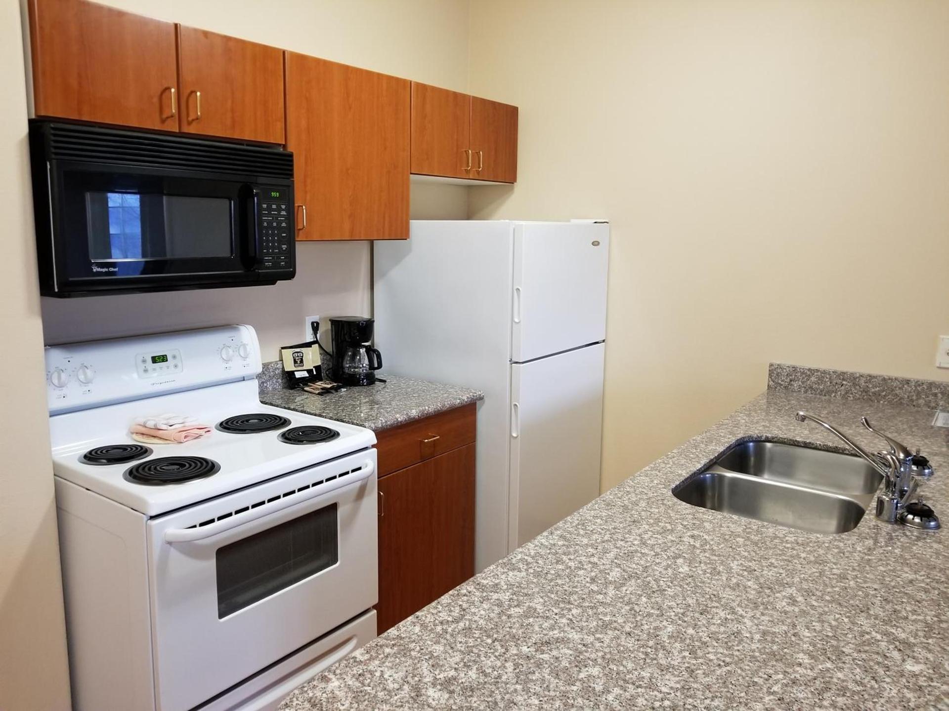 Grand View Inn & Suites photo 5