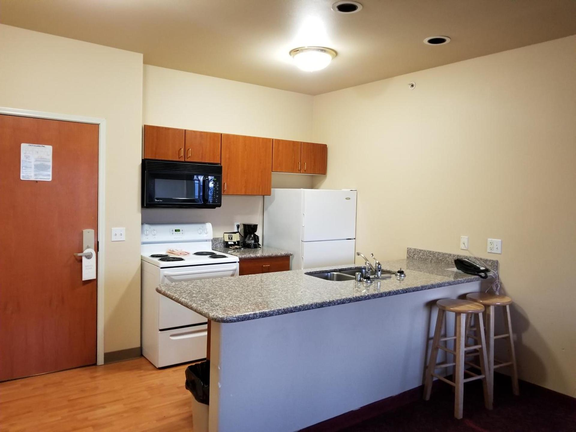 Grand View Inn & Suites photo 4