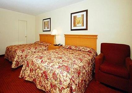 Super 8 by Wyndham Monticello NY photo 18