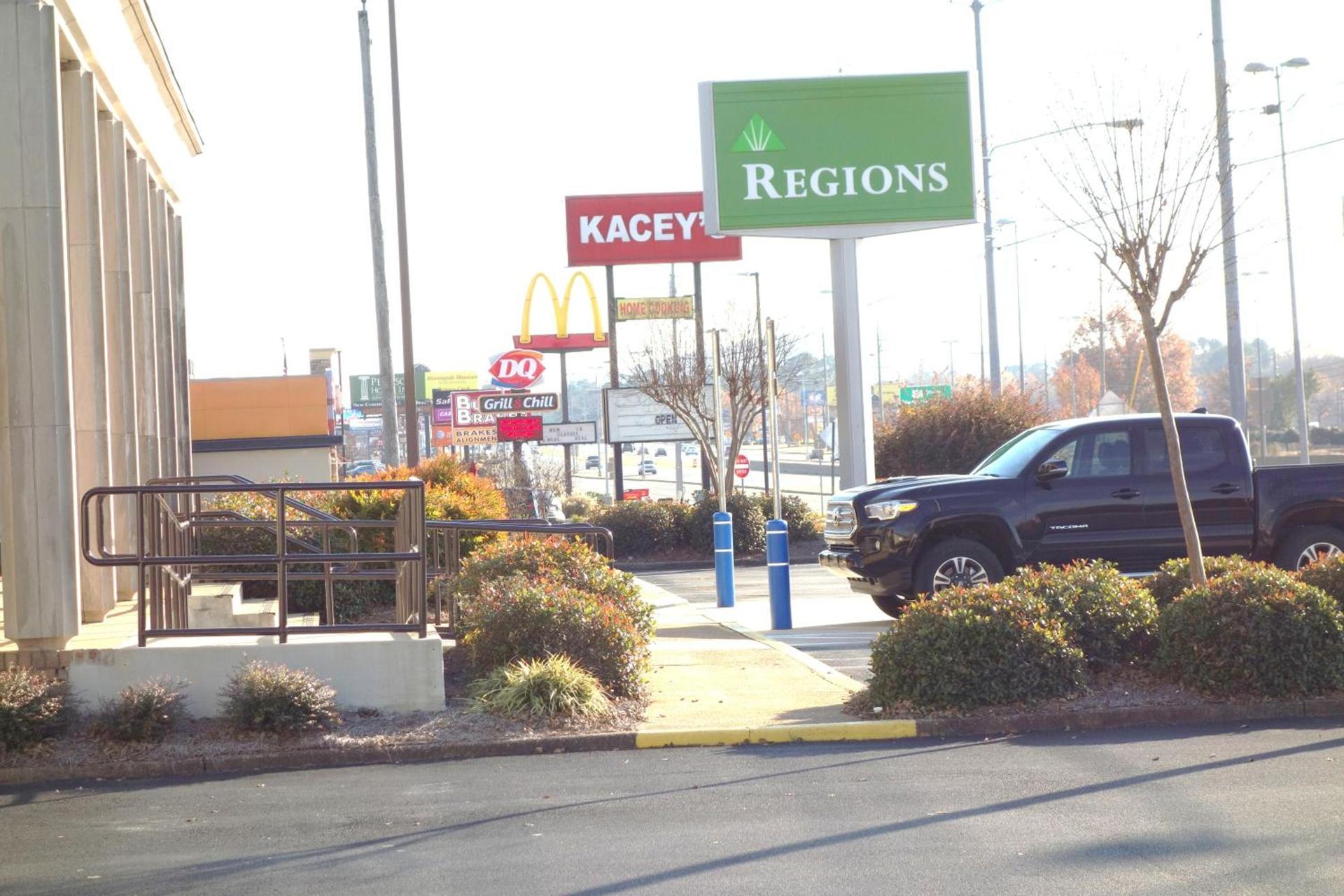 VIP Inn and Suites photo 9